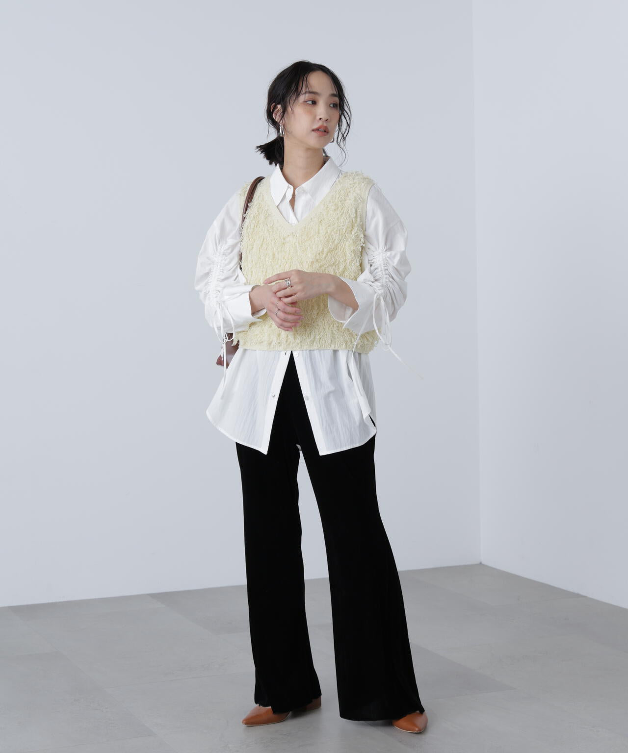 袖シャーリングオーバーシャツ