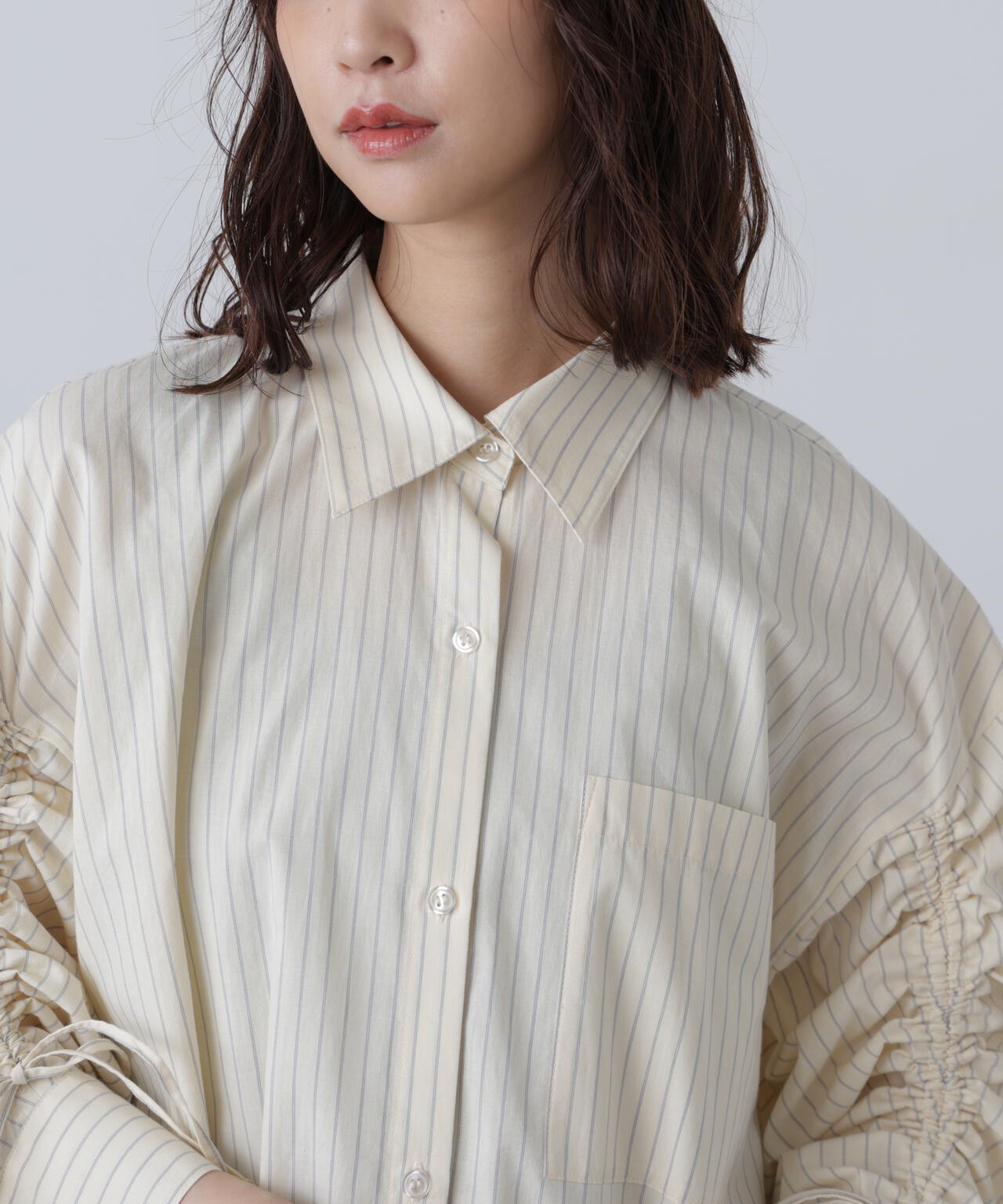 袖シャーリングオーバーシャツ
