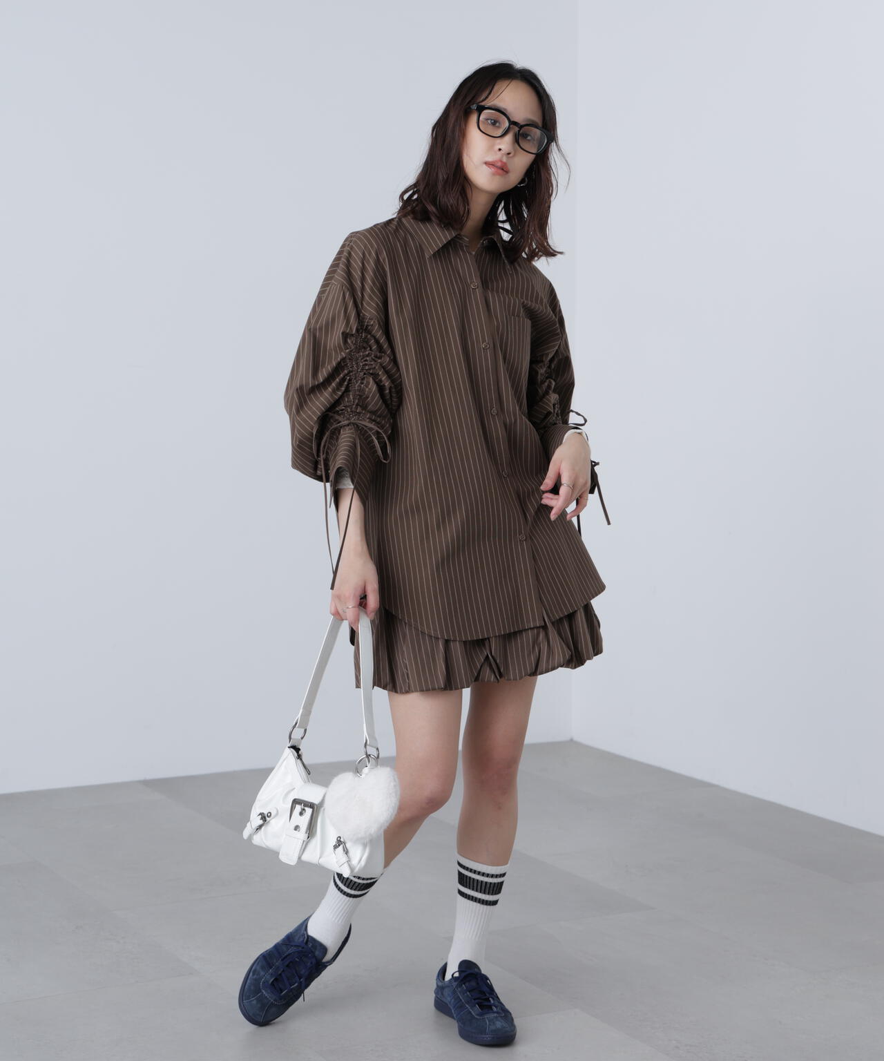 袖シャーリングオーバーシャツ