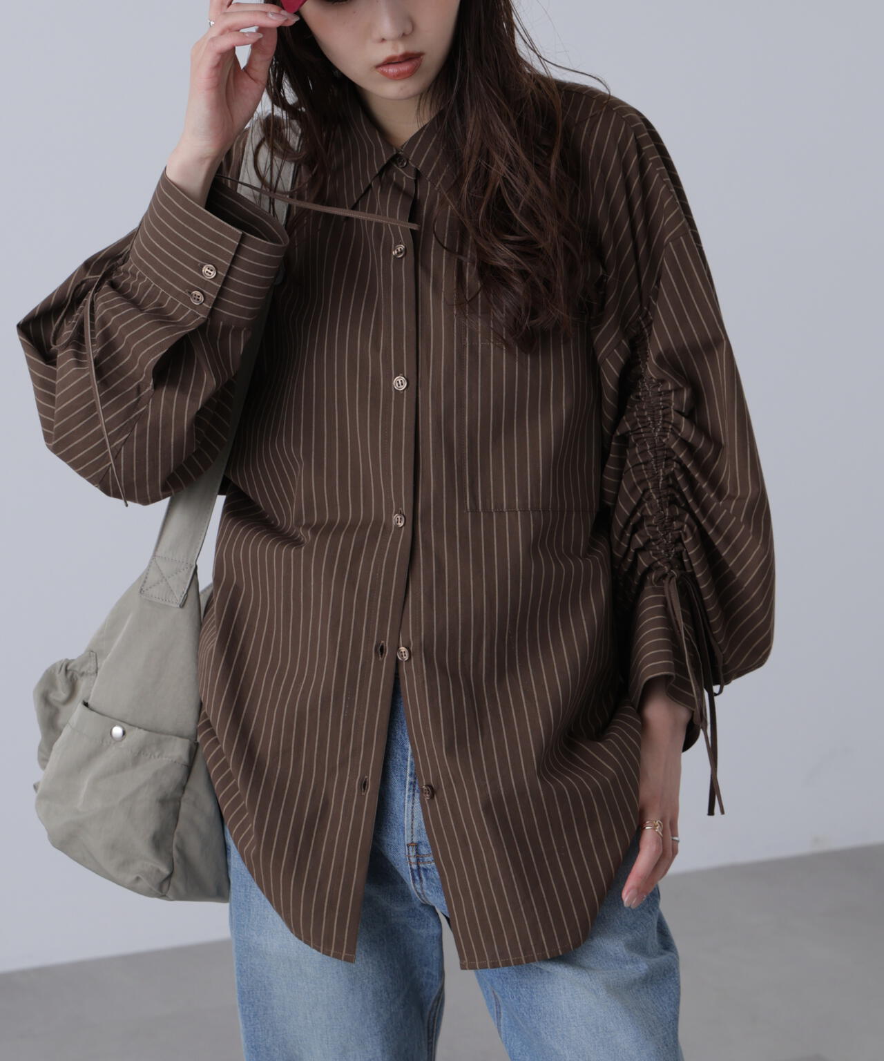 袖シャーリングオーバーシャツ