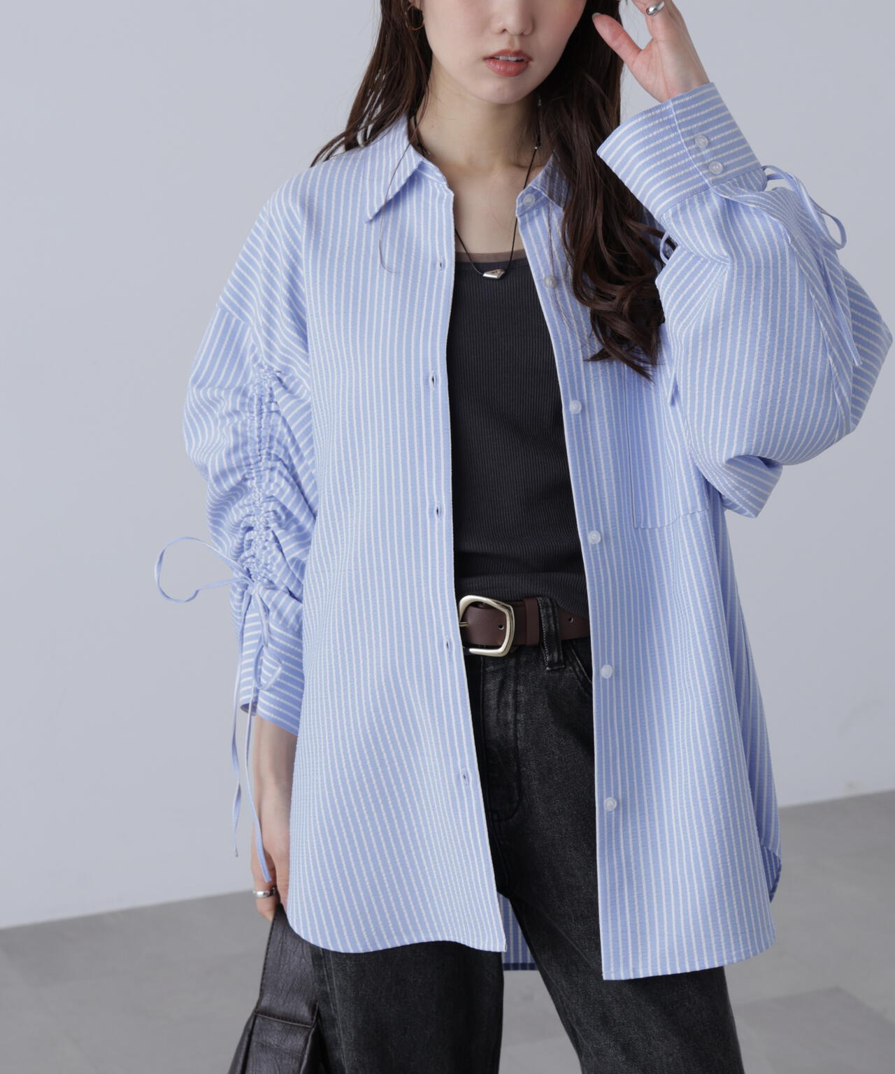 袖シャーリングオーバーシャツ