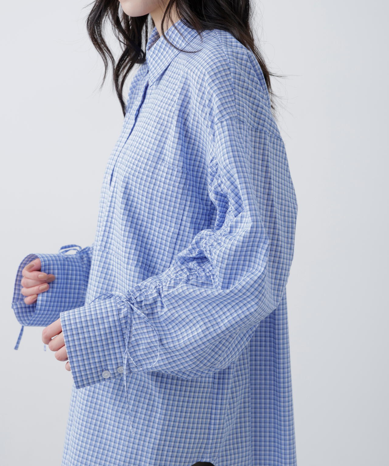 袖シャーリングオーバーシャツ