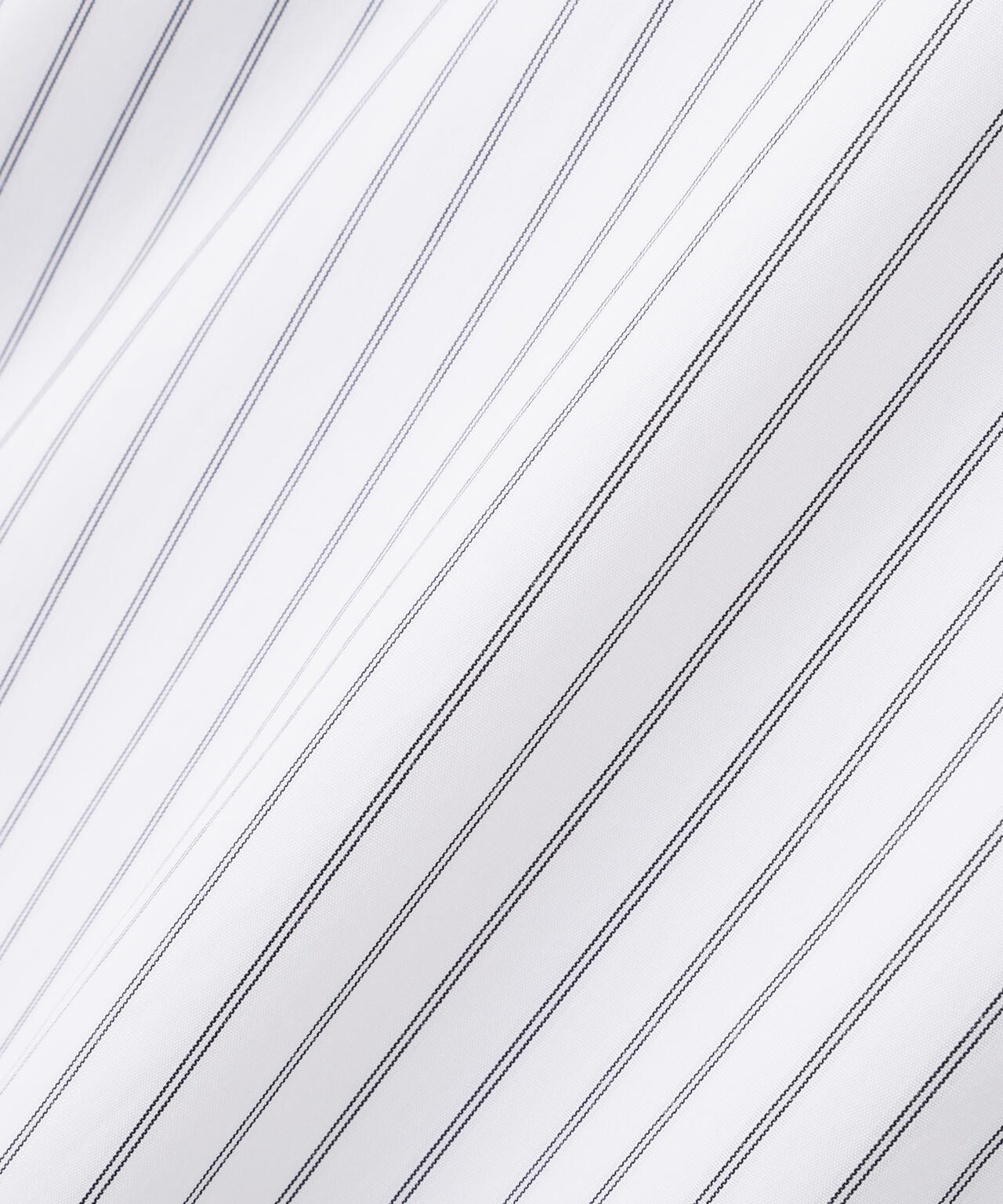 ボウタイ付きブラウス