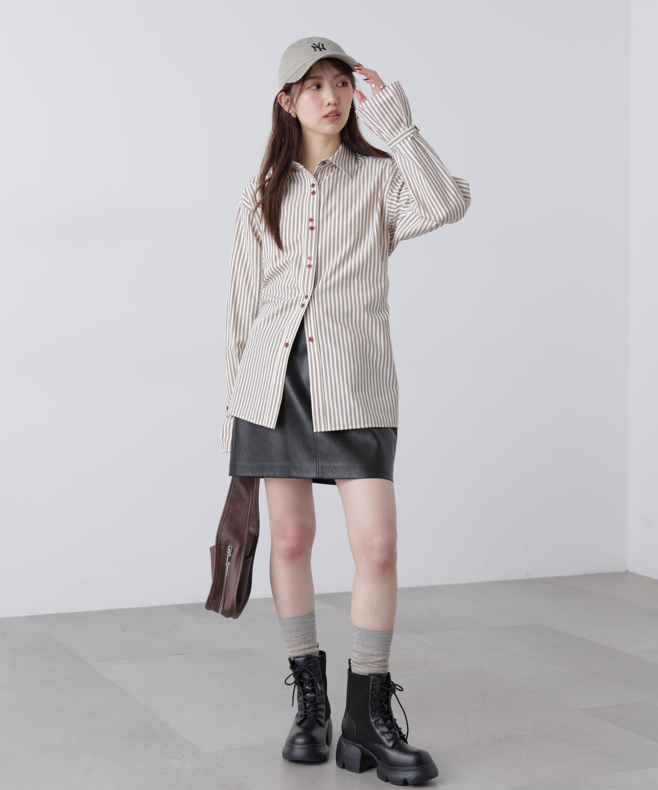 ウエストシェイプレースアップシャツ