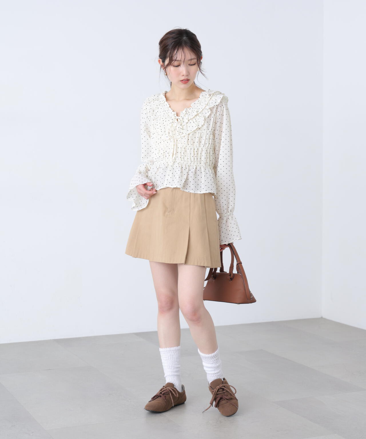 【一部追加生産予約】アソート前後2wayフリルブラウス