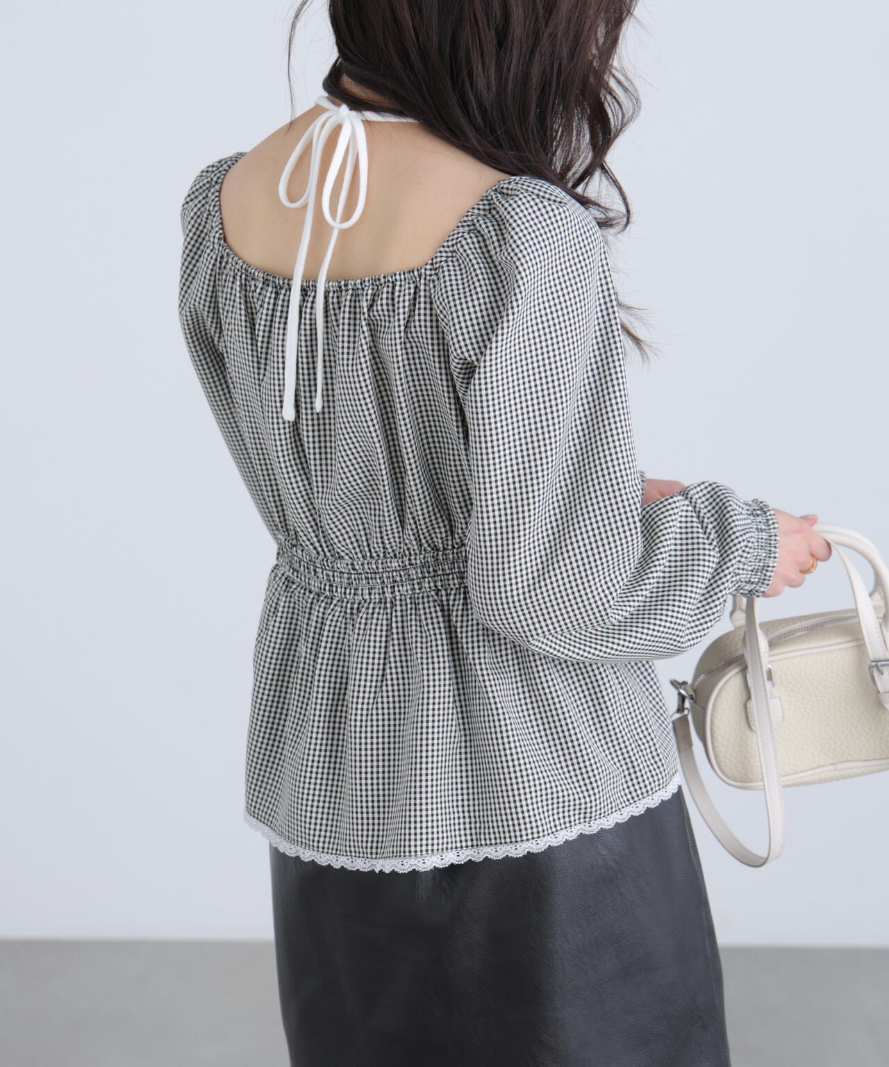 レイヤード風ギンガムチェックペプラムブラウス