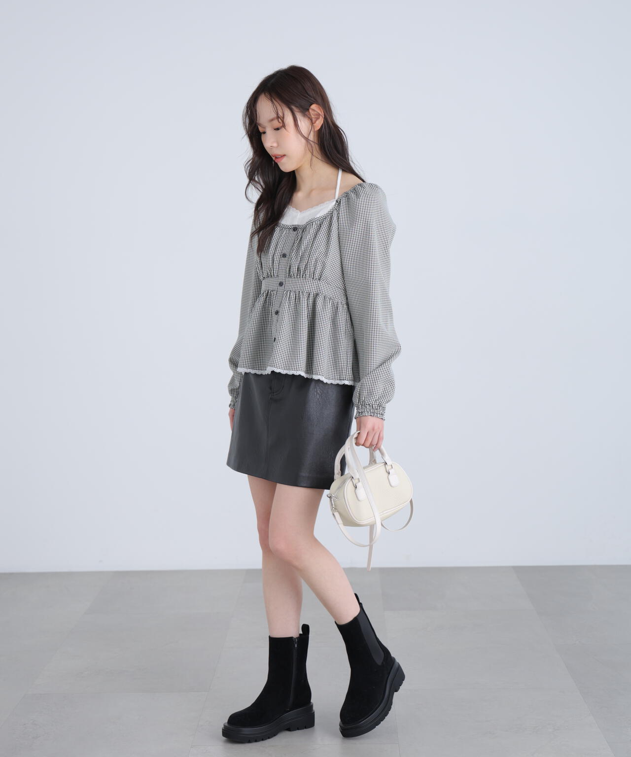 レイヤード風ギンガムチェックペプラムブラウス