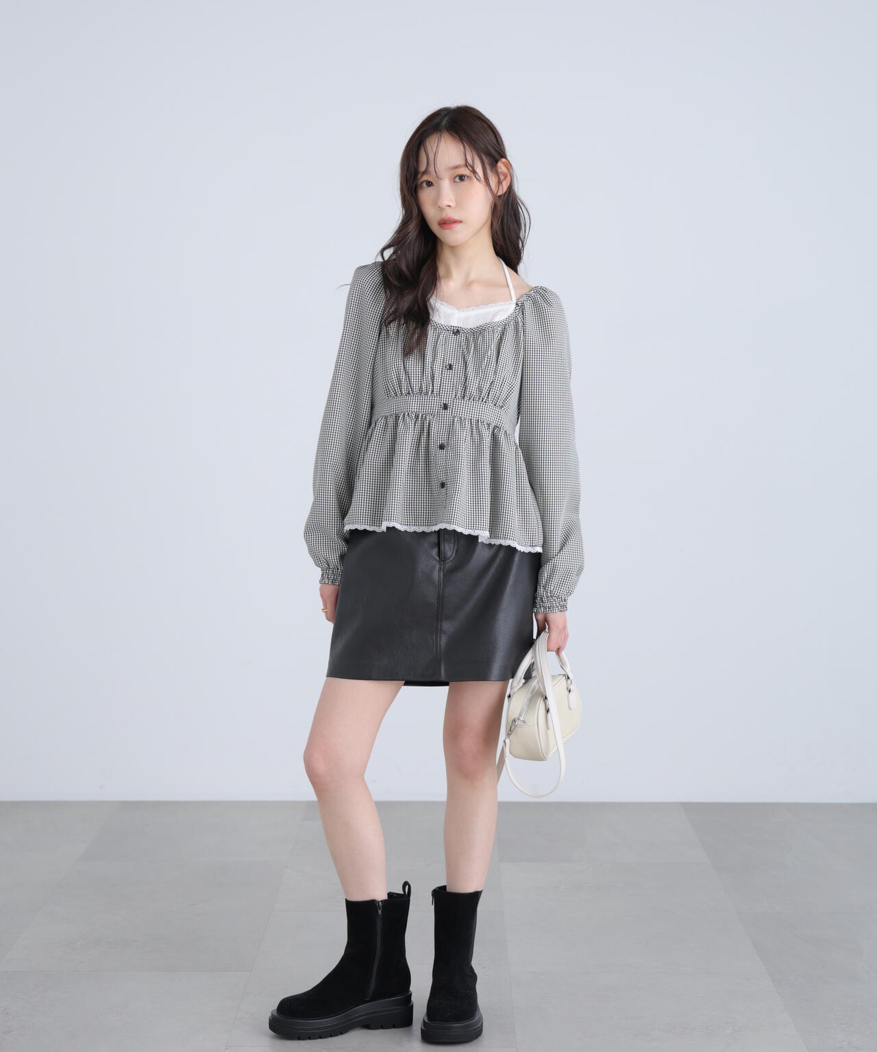 レイヤード風ギンガムチェックペプラムブラウス