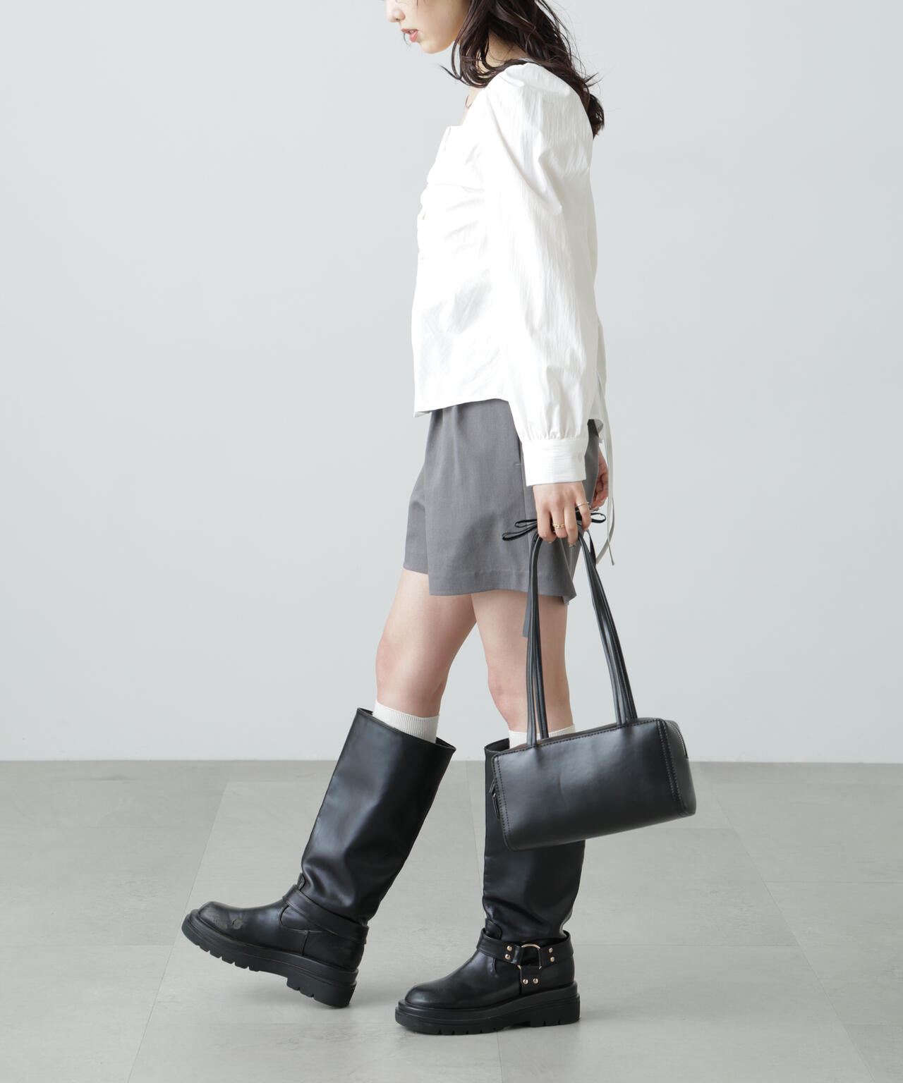 フロントギャザースクエアネックブラウス