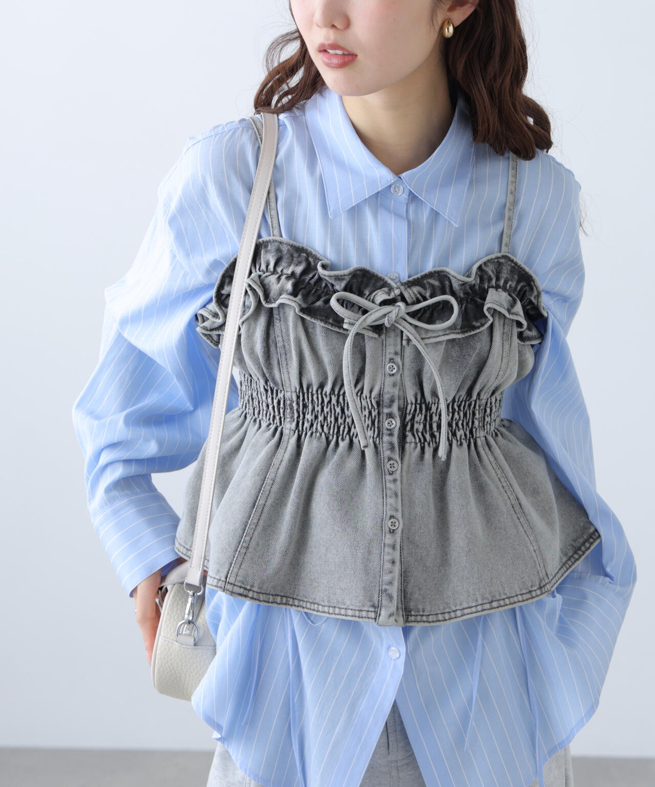 フリルデニムビスチェ