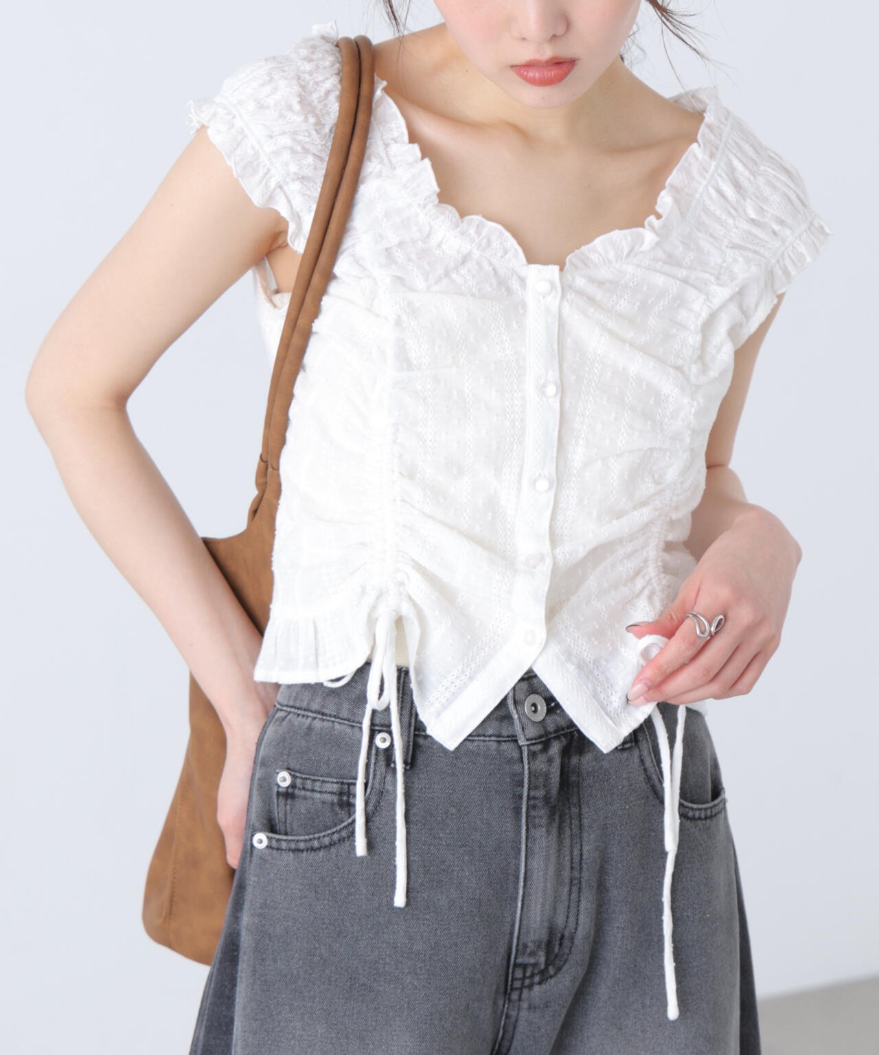 162cm 着用サイズ：FR