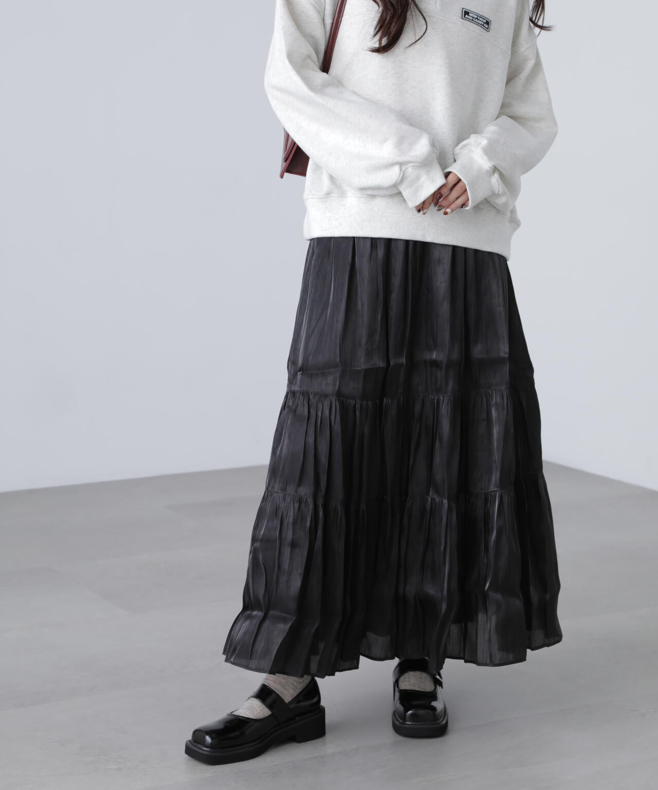 シャイニーティアードスカート