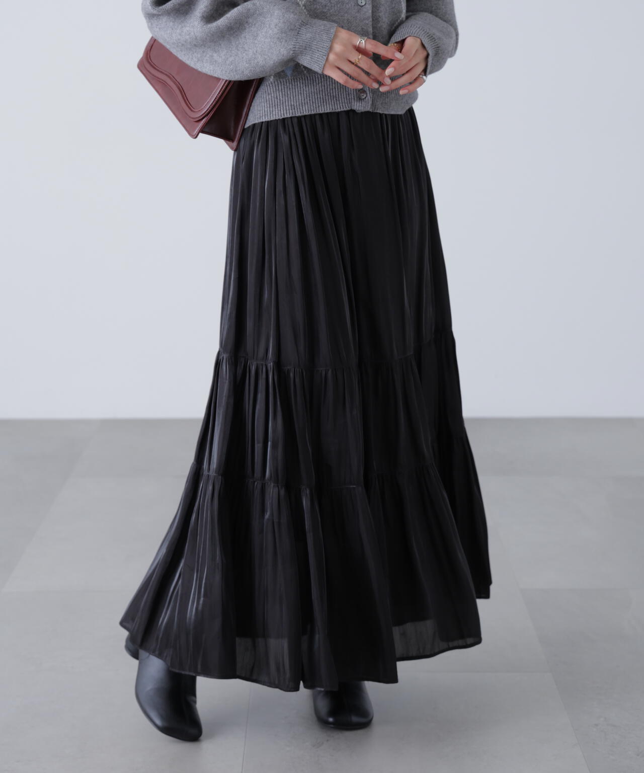 シャイニーティアードスカート