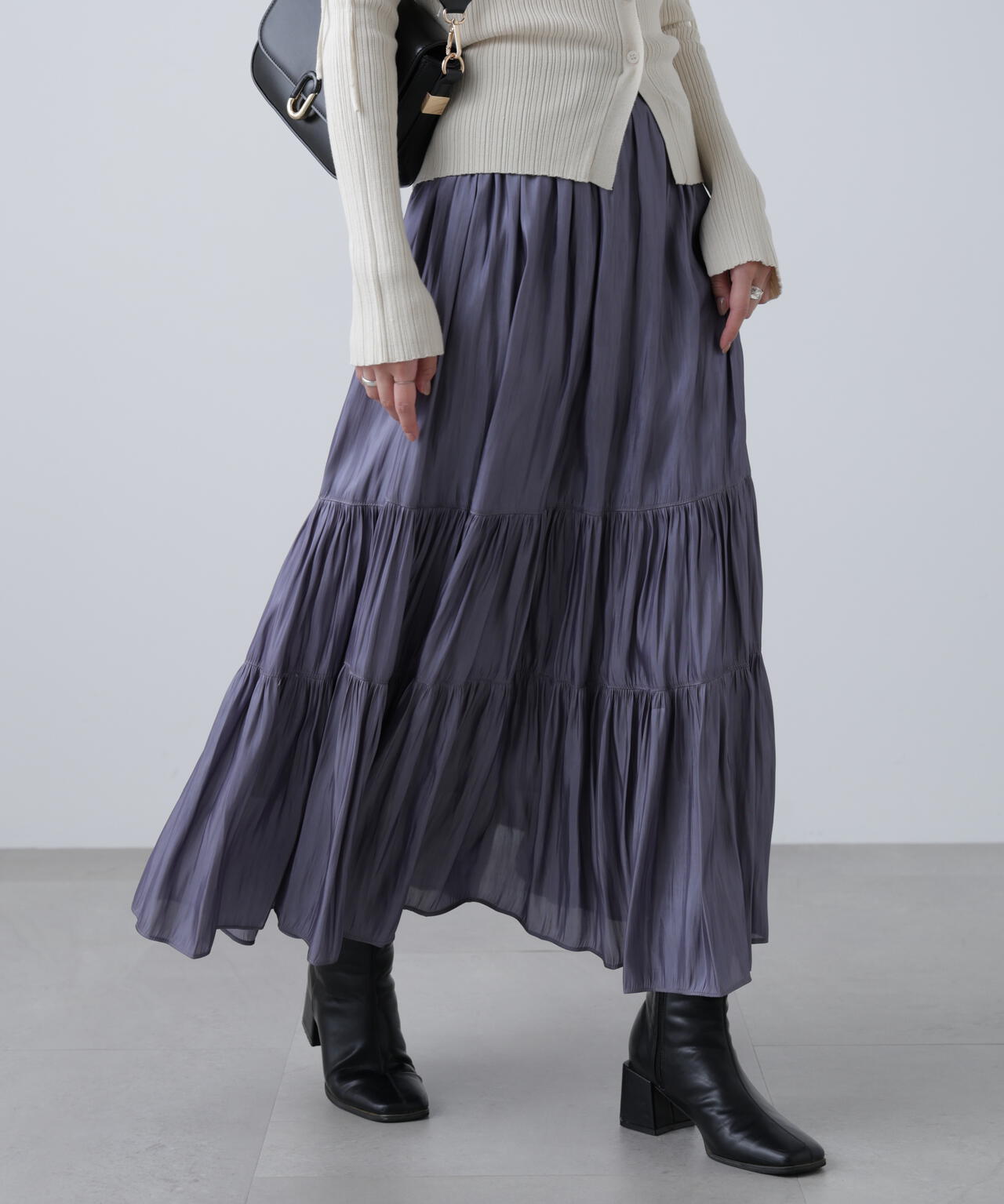 シャイニーティアードスカート