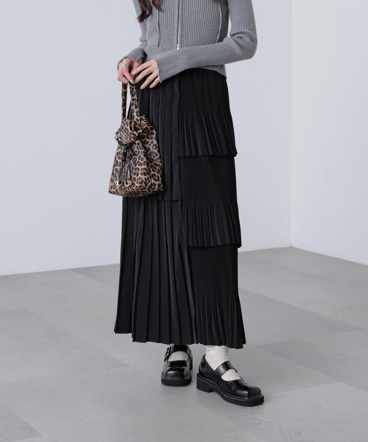 ブラック 追加生産予約】ランダムプリーツティアードスカート | FREE'S