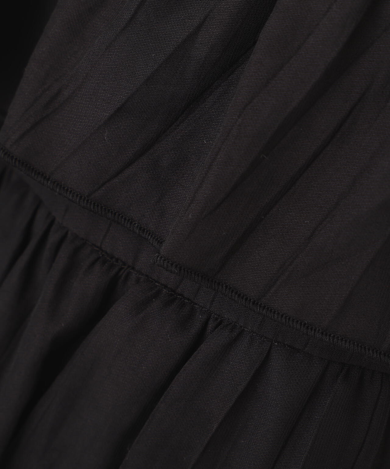 フリルティアードナロースカート