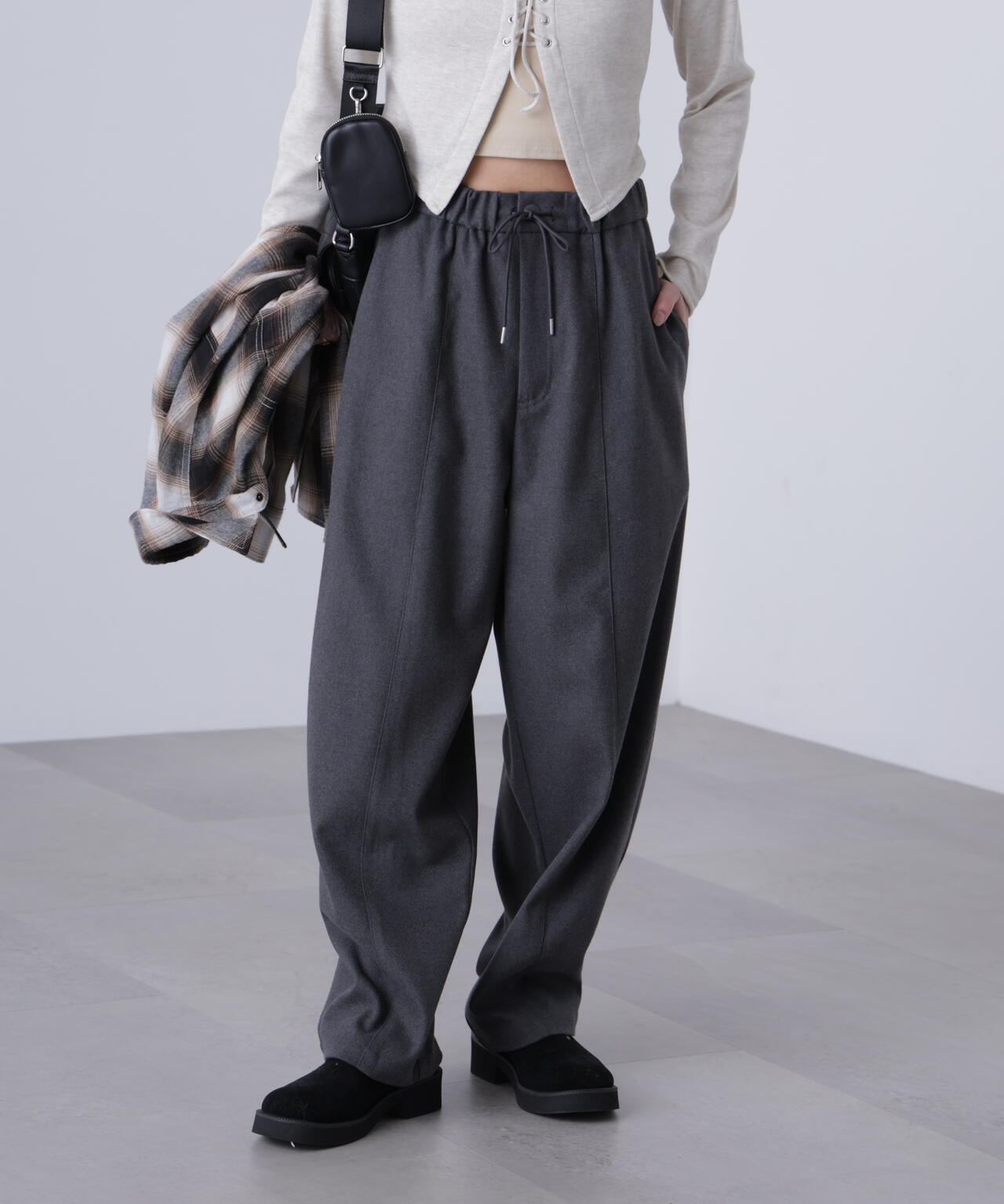 バルーンパンツ