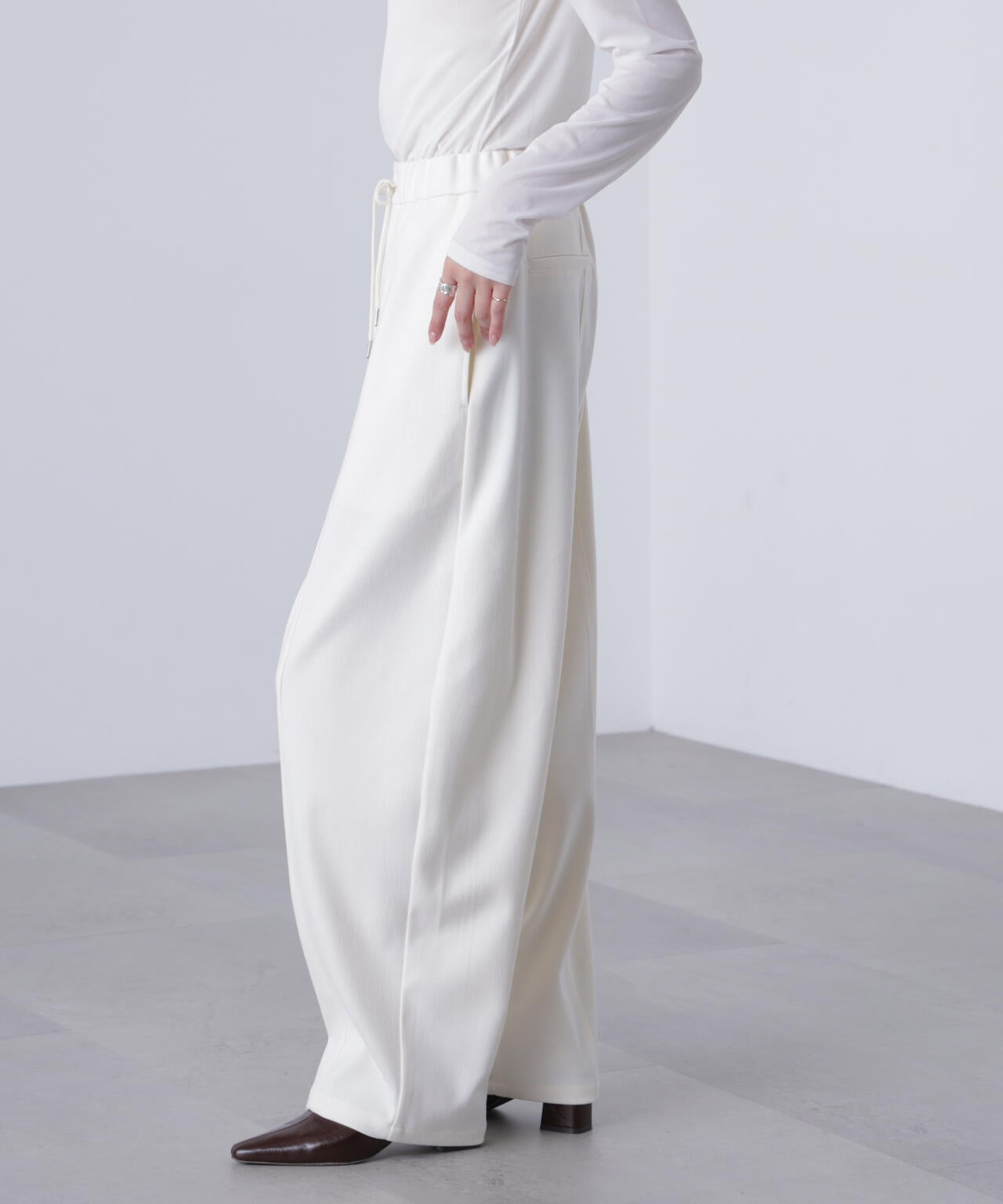 バルーンパンツ