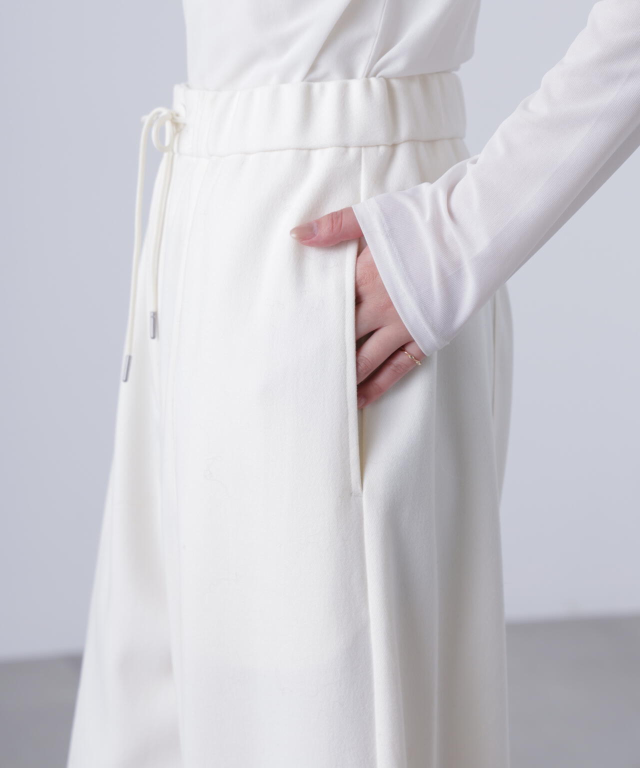 バルーンパンツ