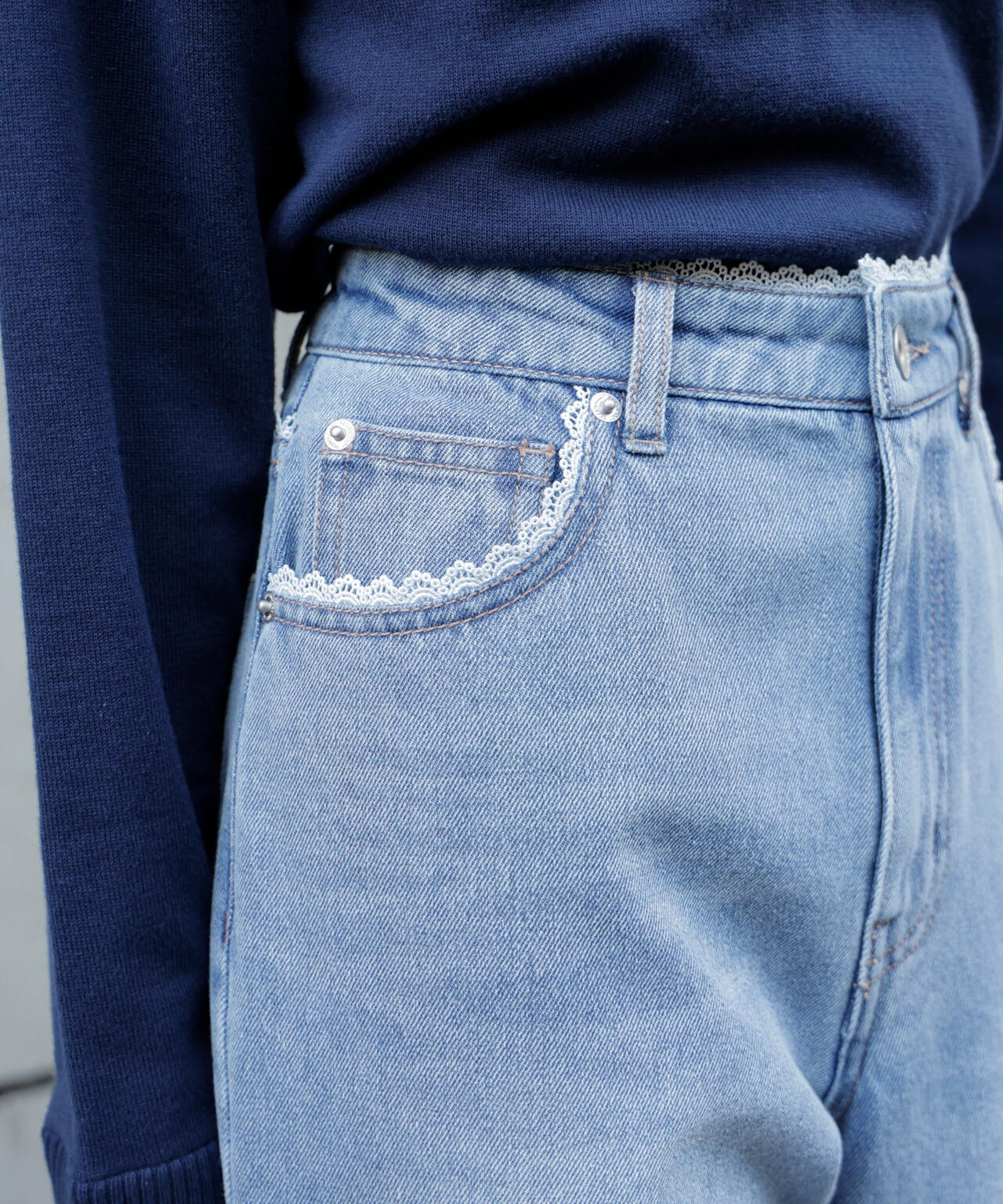 [低身長サイズ/Sシリーズ]レーストリミングワイドストレートデニムパンツ