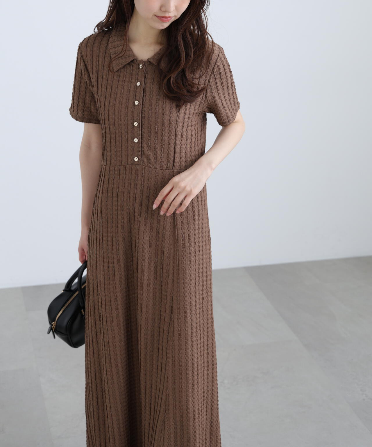 金ボタンカットジャガードポロワンピース