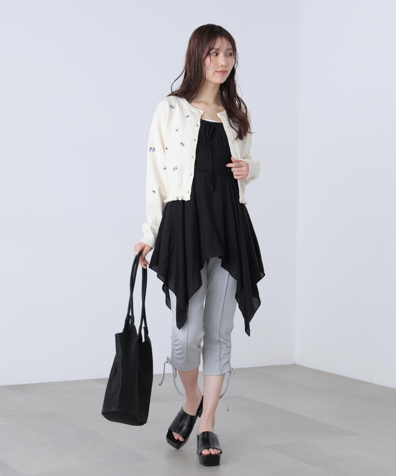 share spiritブラックアシンメトリックヘムチュニックワンピーストップス Share Spirit - share spiritブラックアシンメトリックヘムチュニック