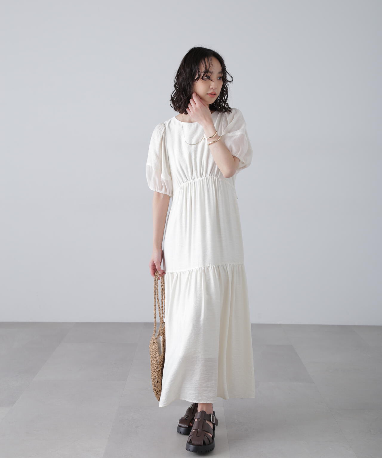 ランタンスリーブバックリボンワンピース