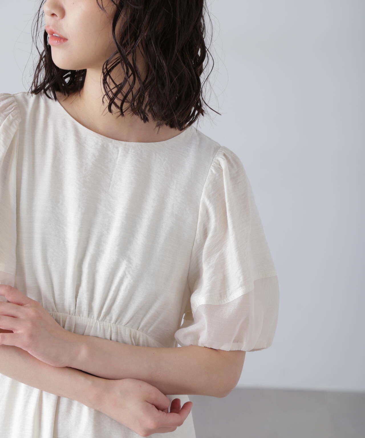 ランタンスリーブバックリボンワンピース