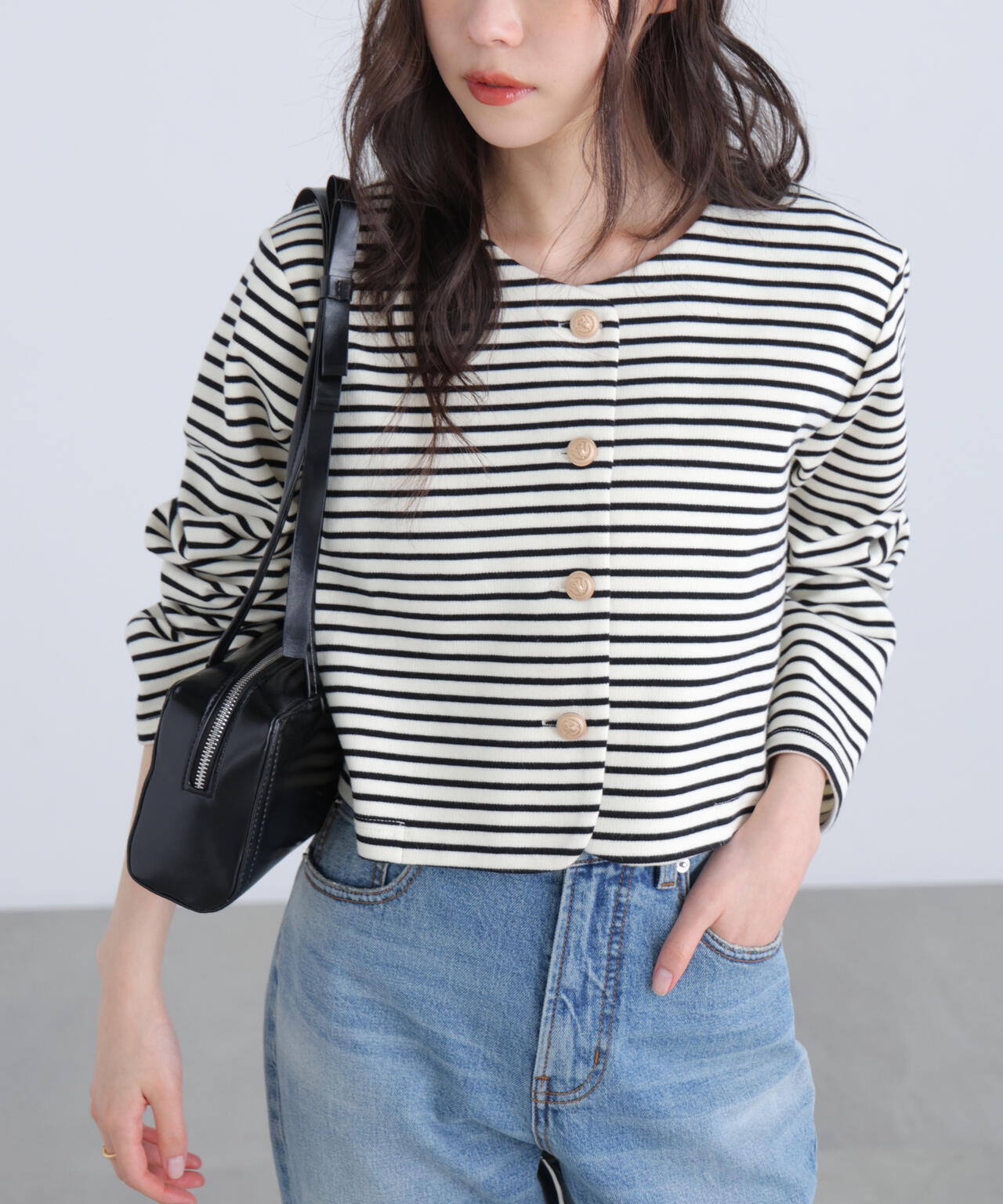 金ボタンノーカラージャケット