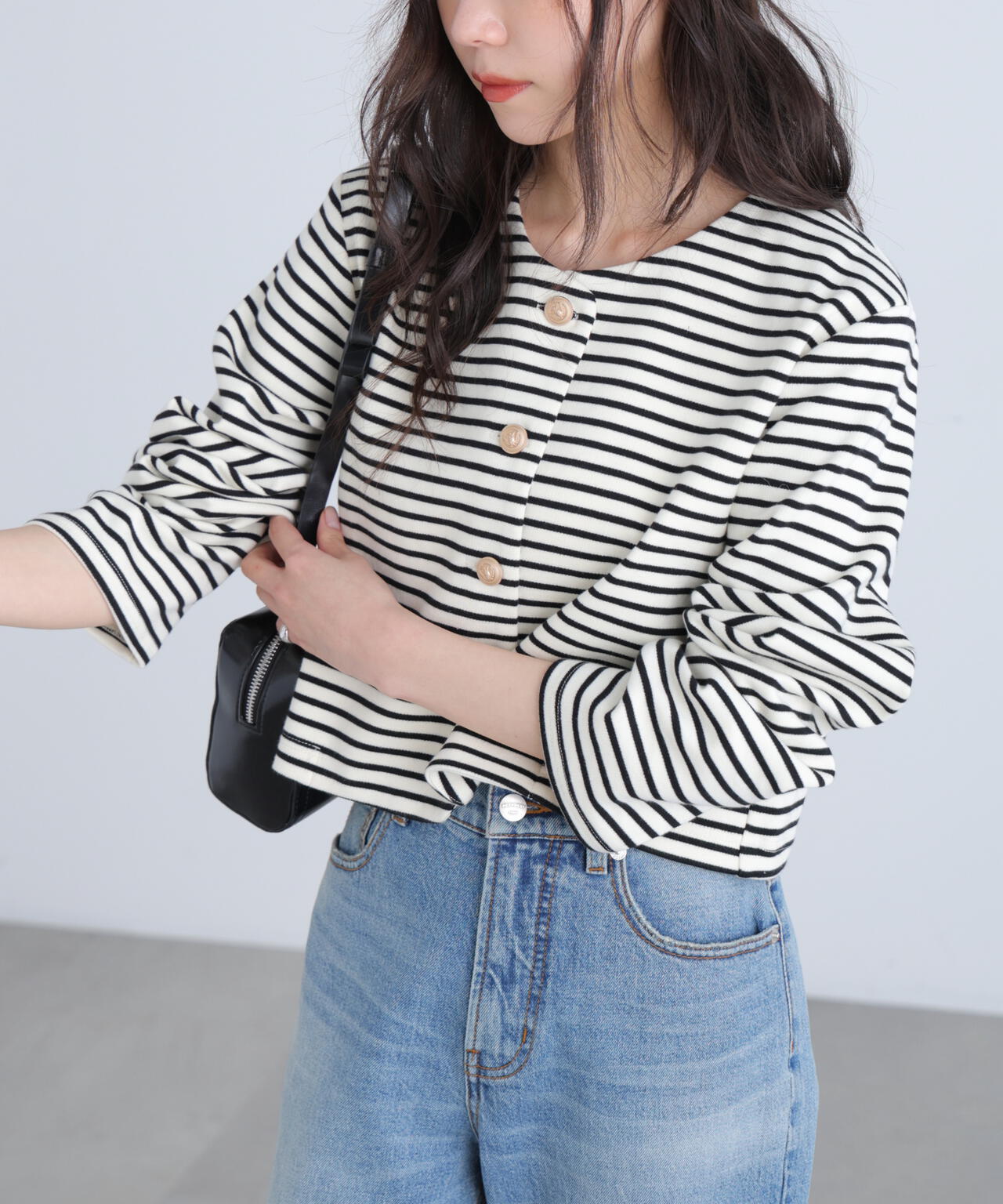 金ボタンノーカラージャケット