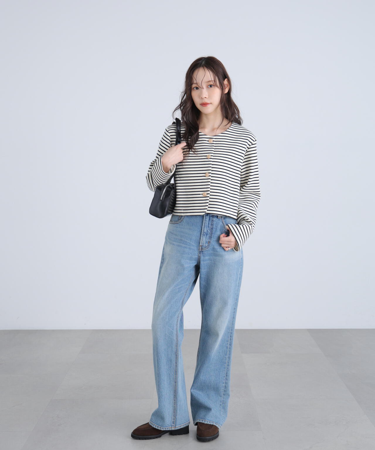 金ボタンノーカラージャケット