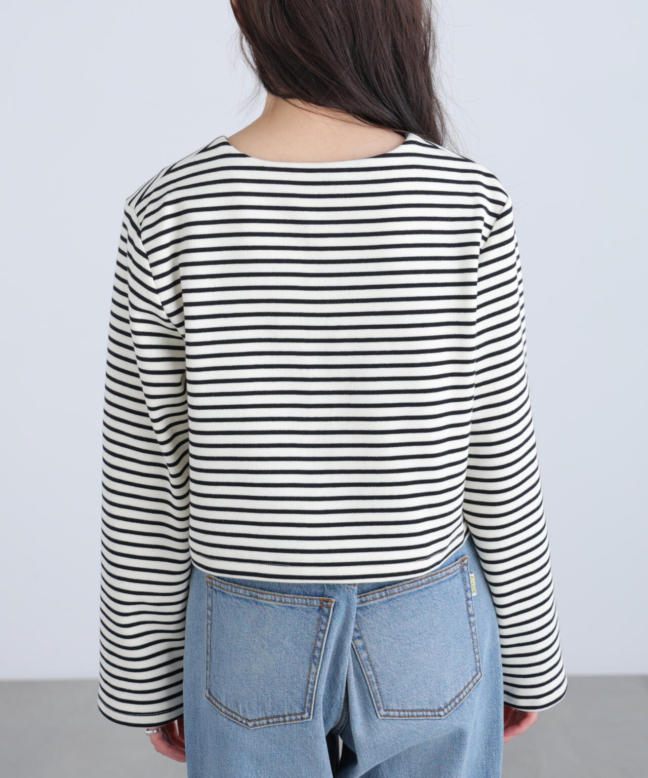 金ボタンノーカラージャケット