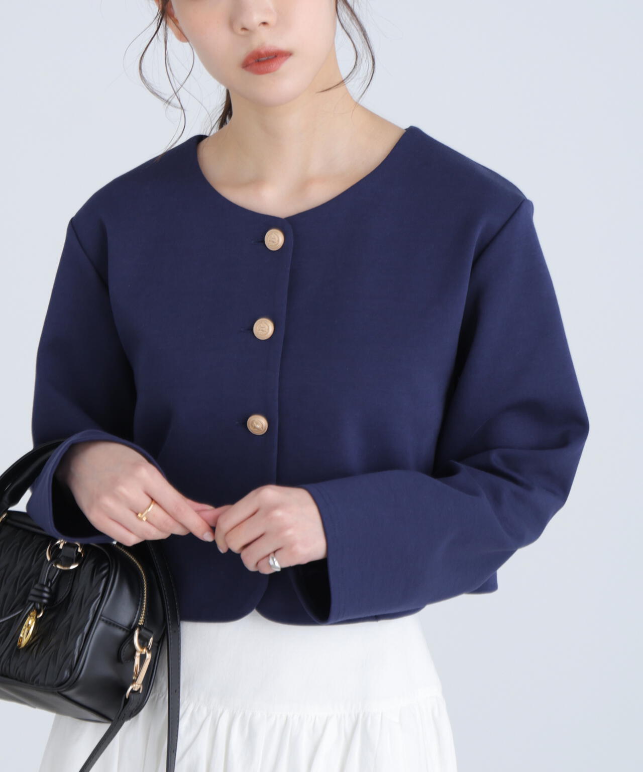 金ボタンノーカラージャケット