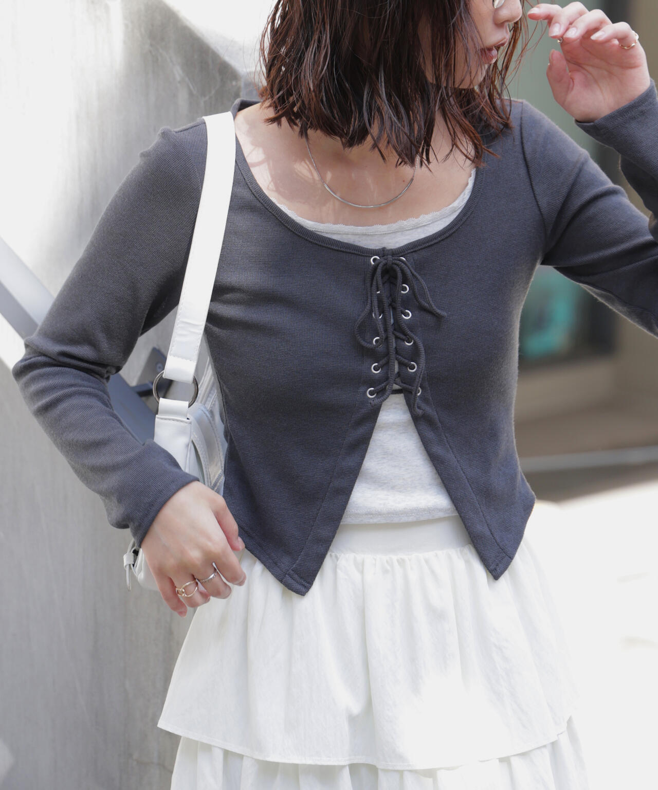 レースアップレイヤード長袖カットソー