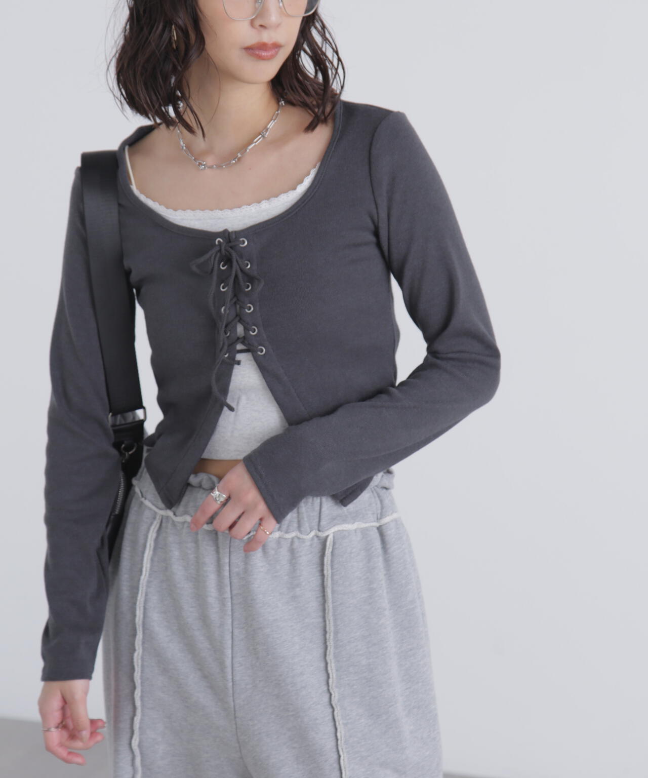 レースアップレイヤード長袖カットソー