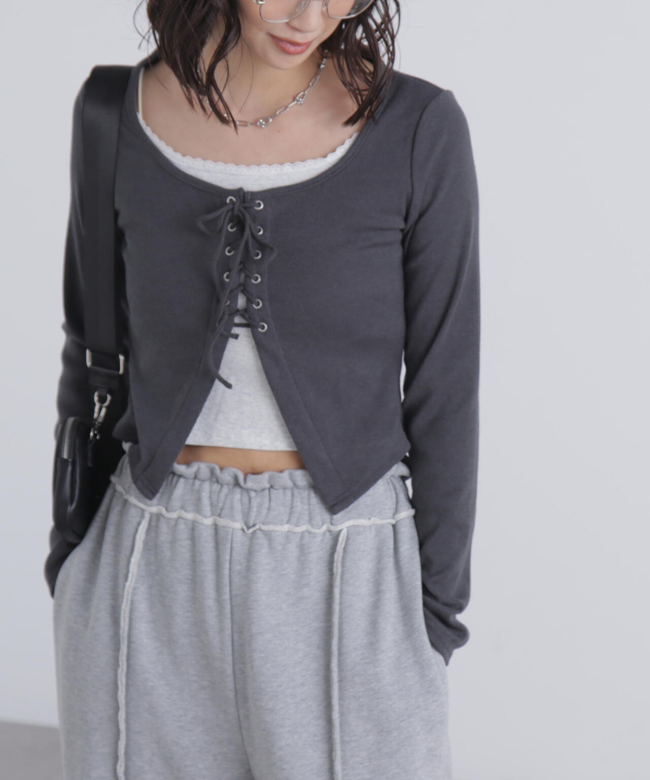 レースアップレイヤード長袖カットソー