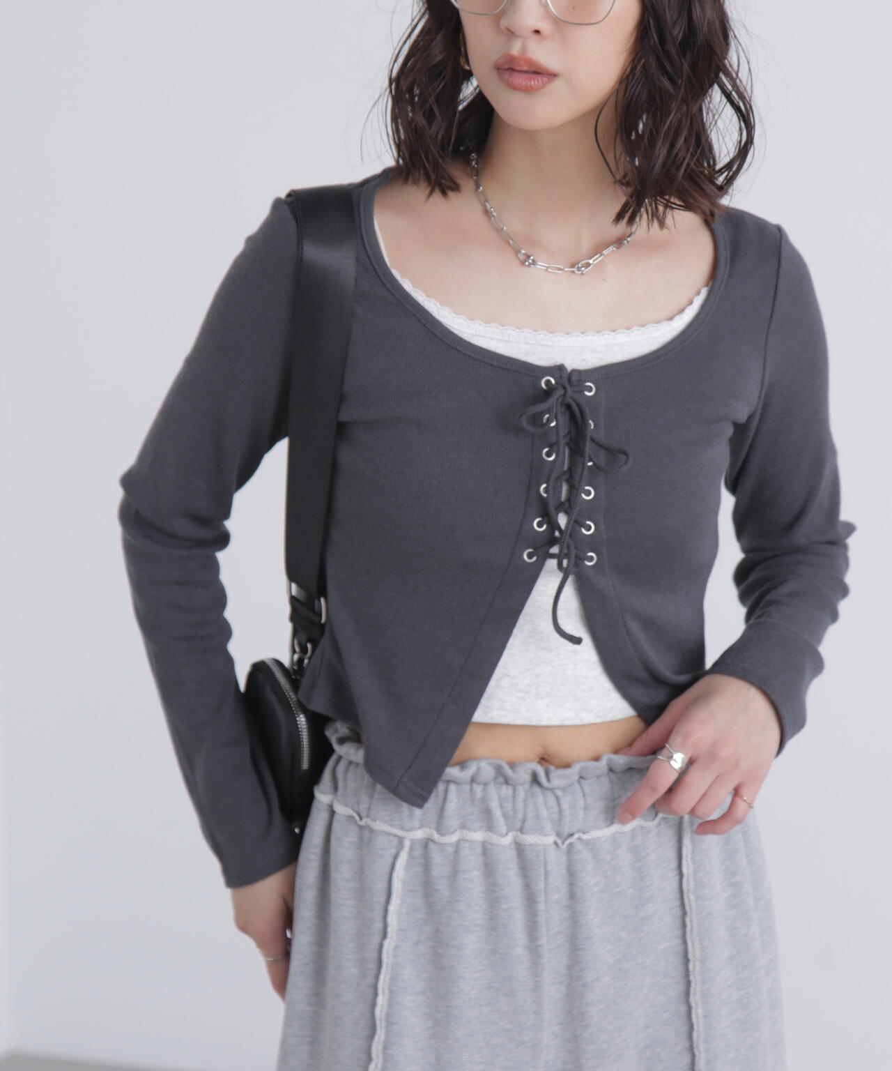 レースアップレイヤード長袖カットソー