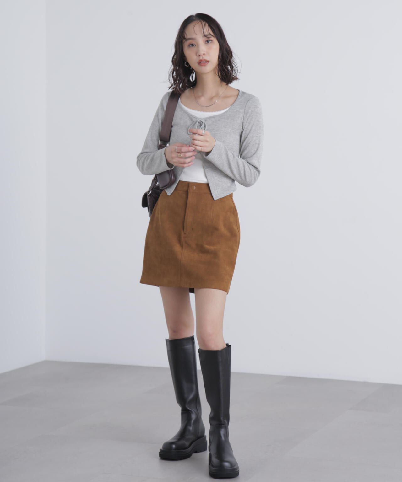 レースアップレイヤード長袖カットソー