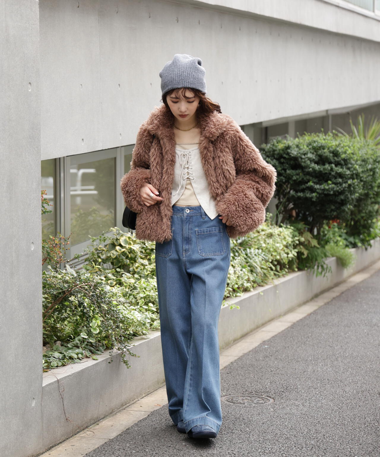 レースアップレイヤード長袖カットソー