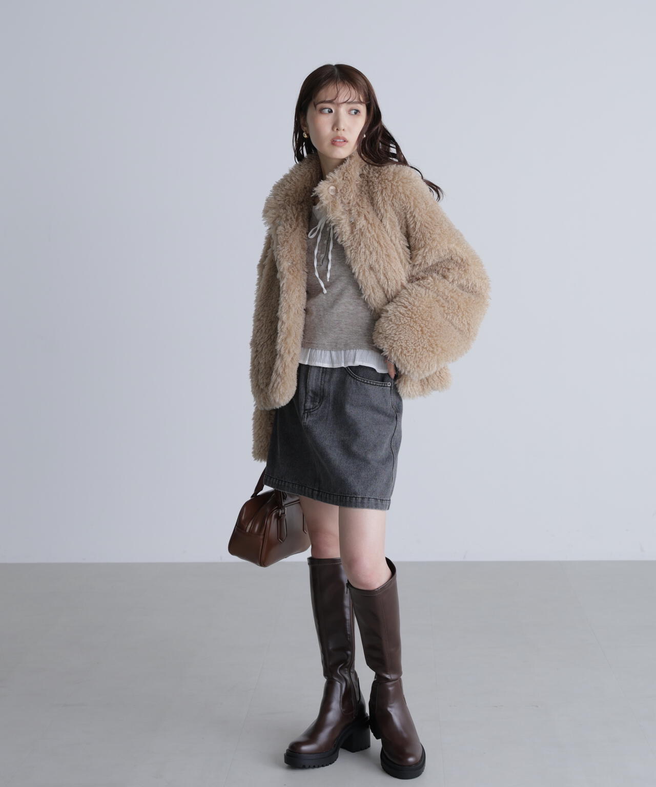 レイヤード風フリルリボンカットソー