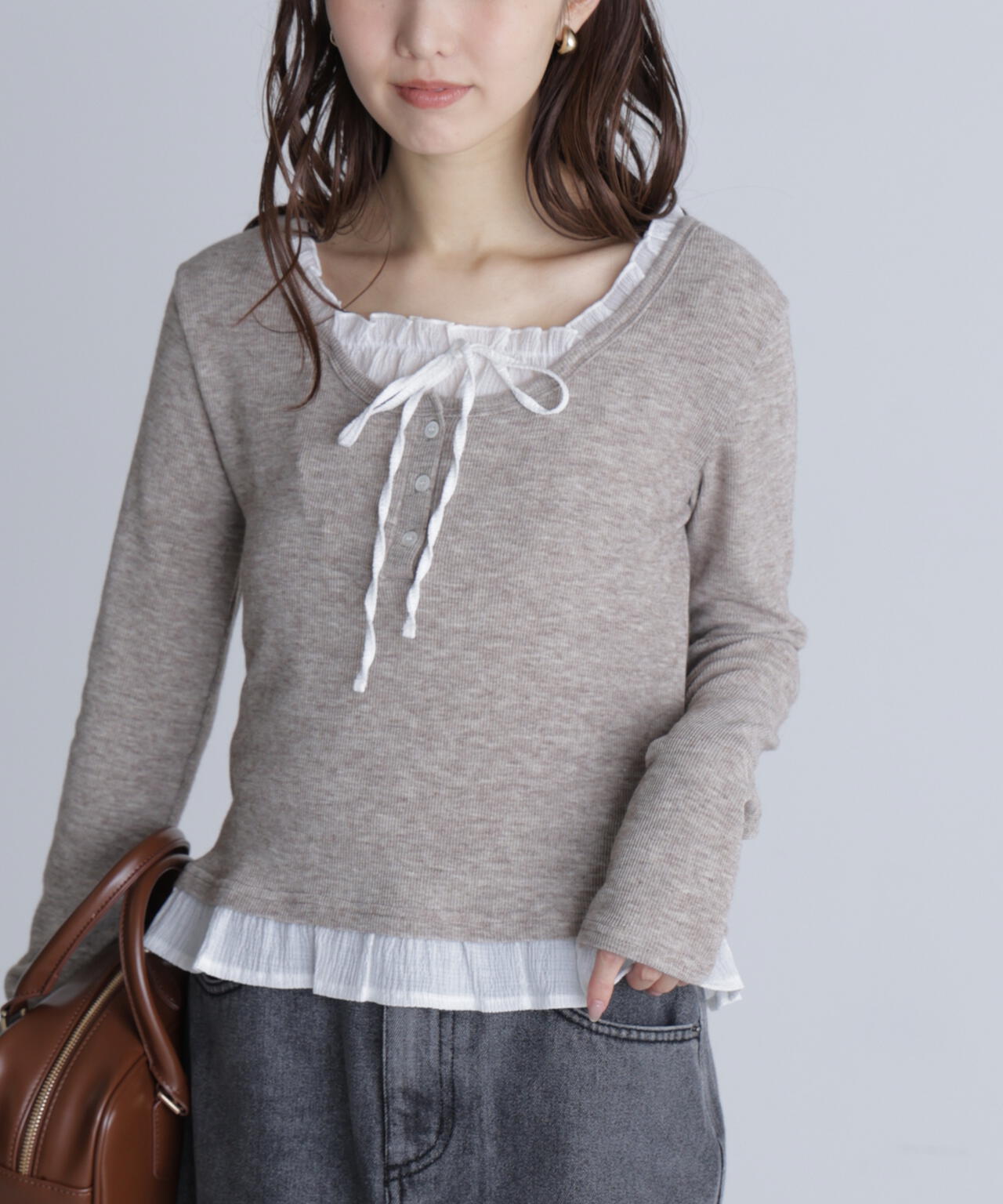 レイヤード風フリルリボンカットソー
