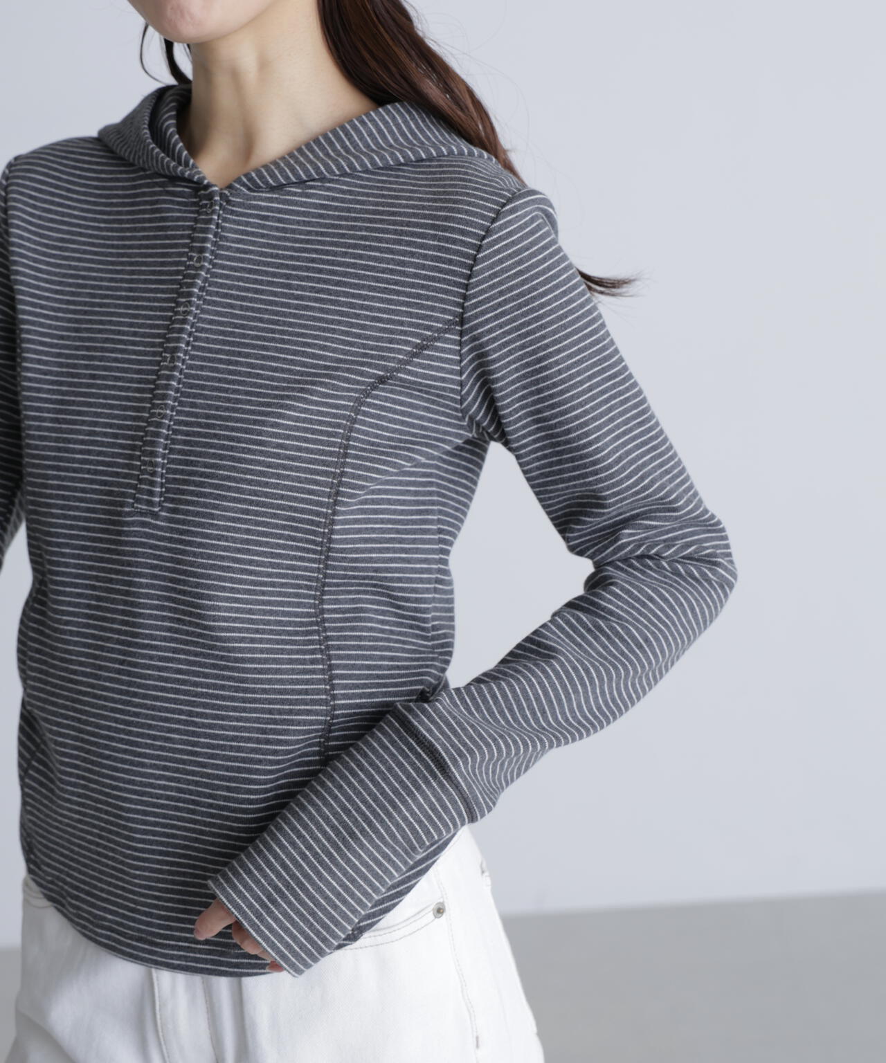 スキッパーカットソーフーディー