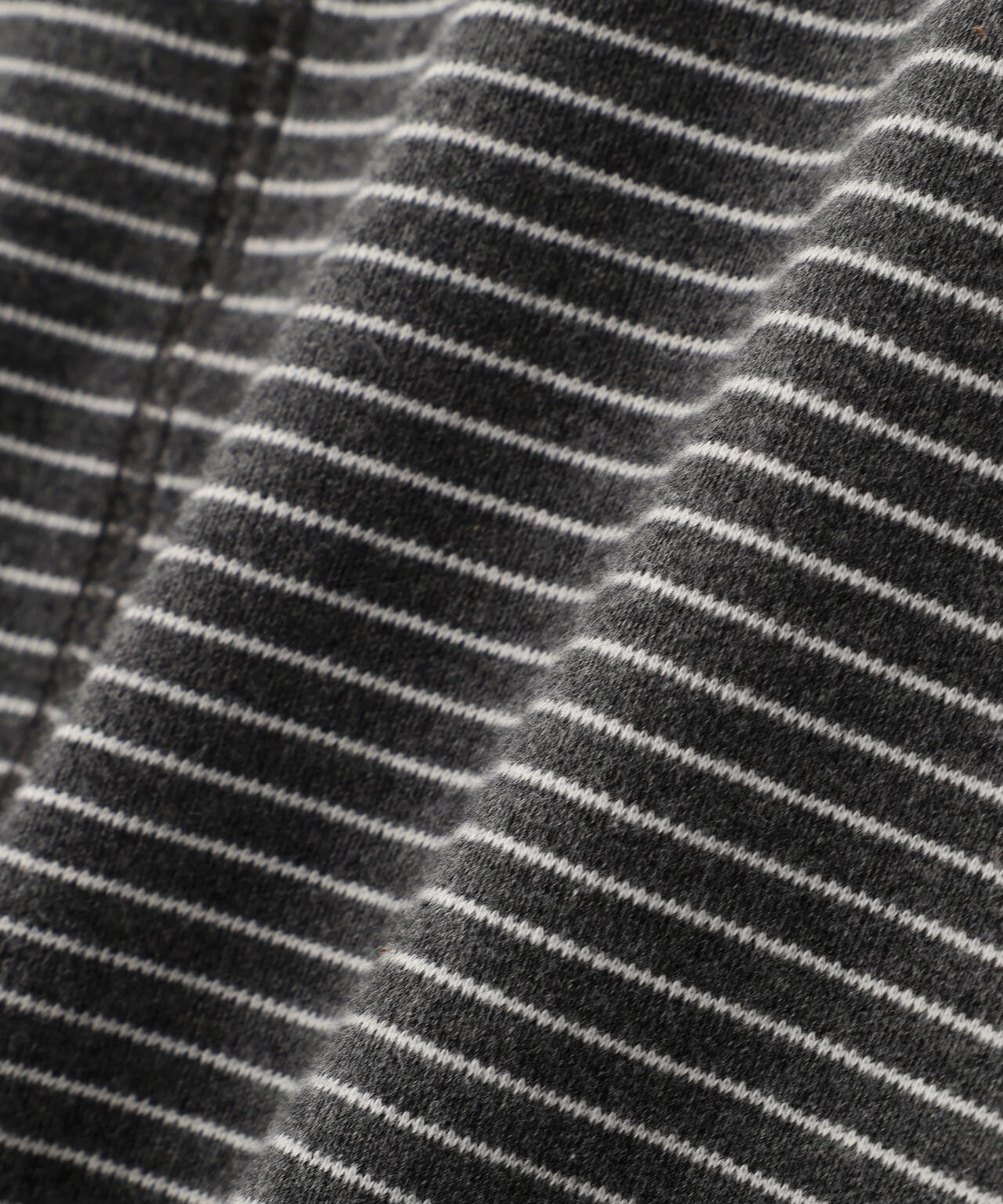 スキッパーカットソーフーディー