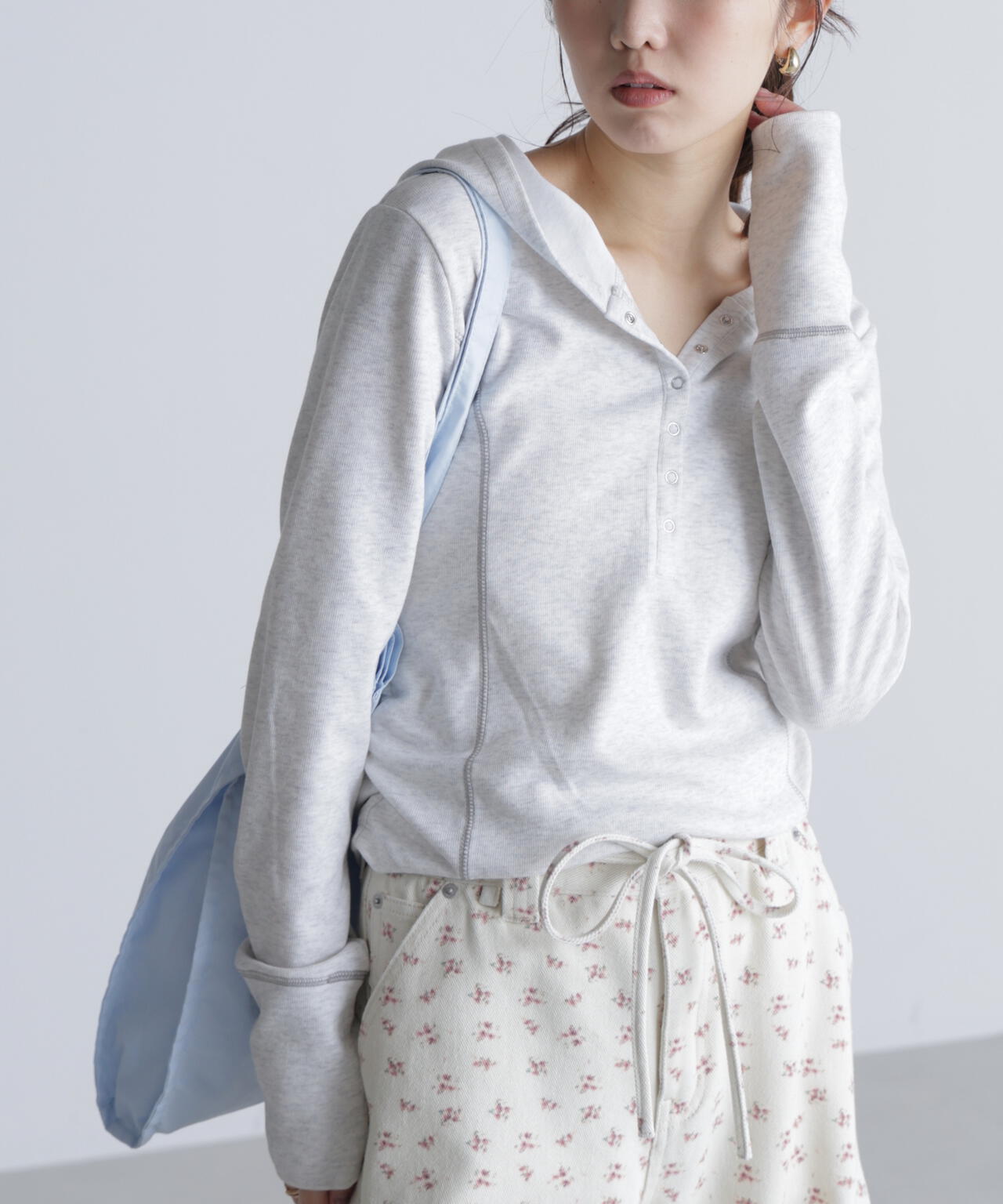 スキッパーカットソーフーディー