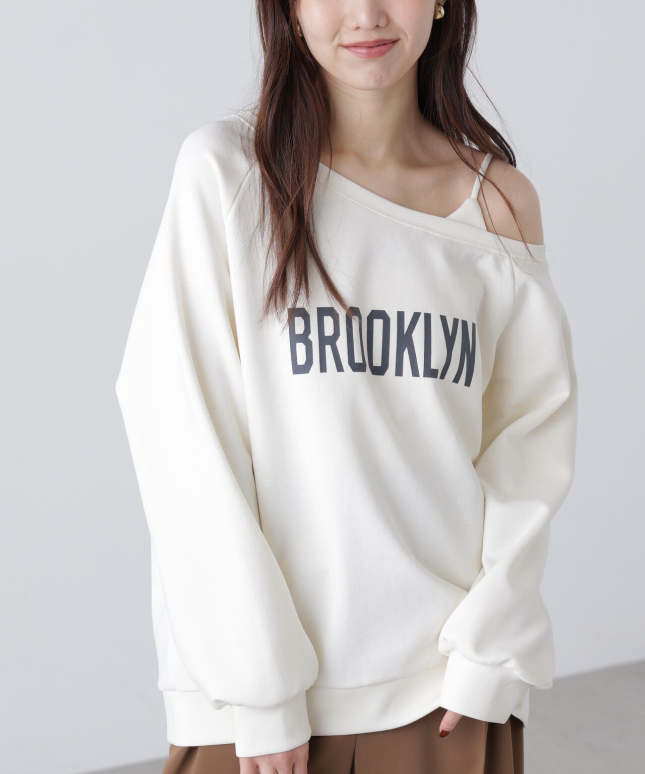 ワンショルロゴプリントスウェット