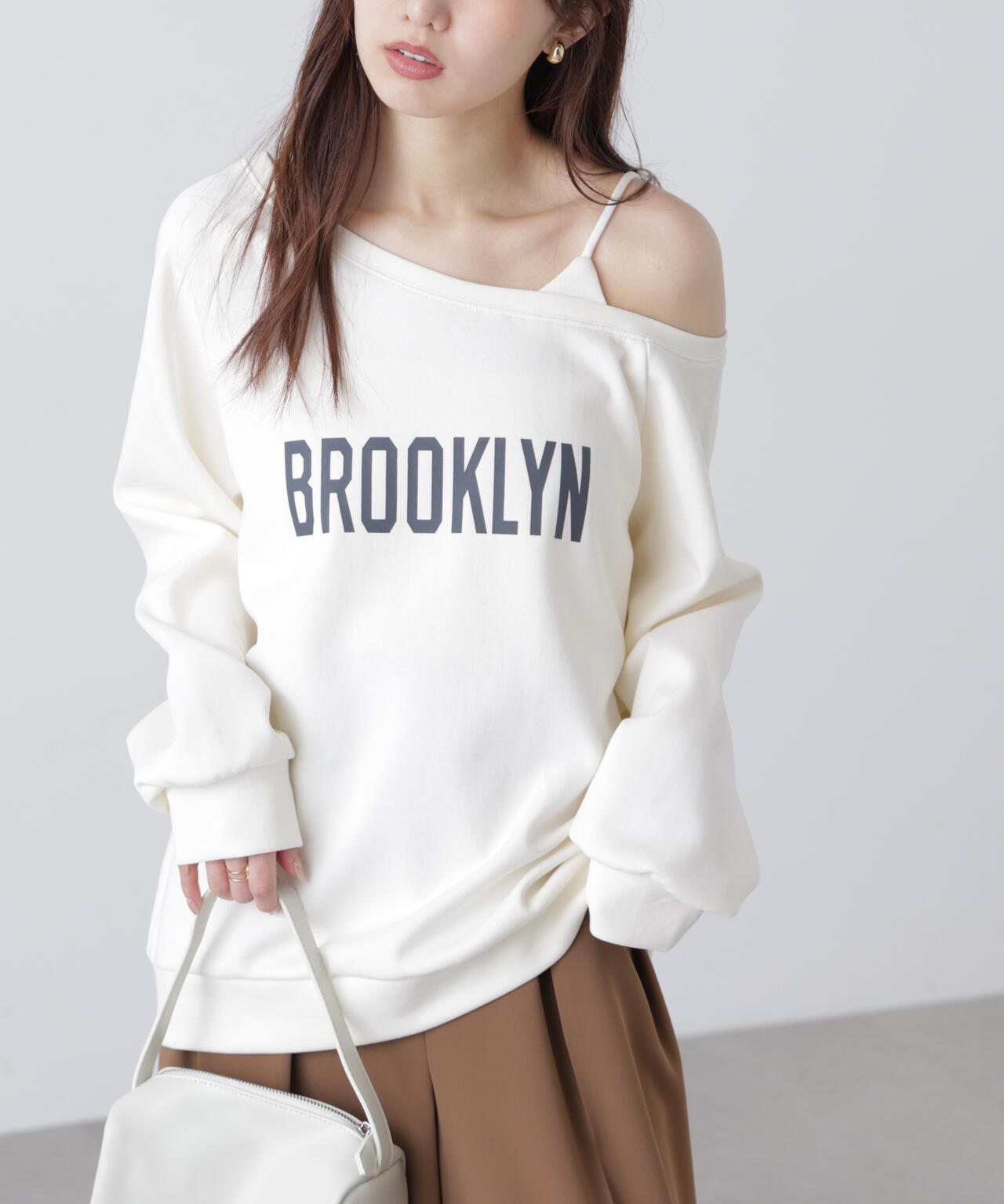 ワンショルロゴプリントスウェット