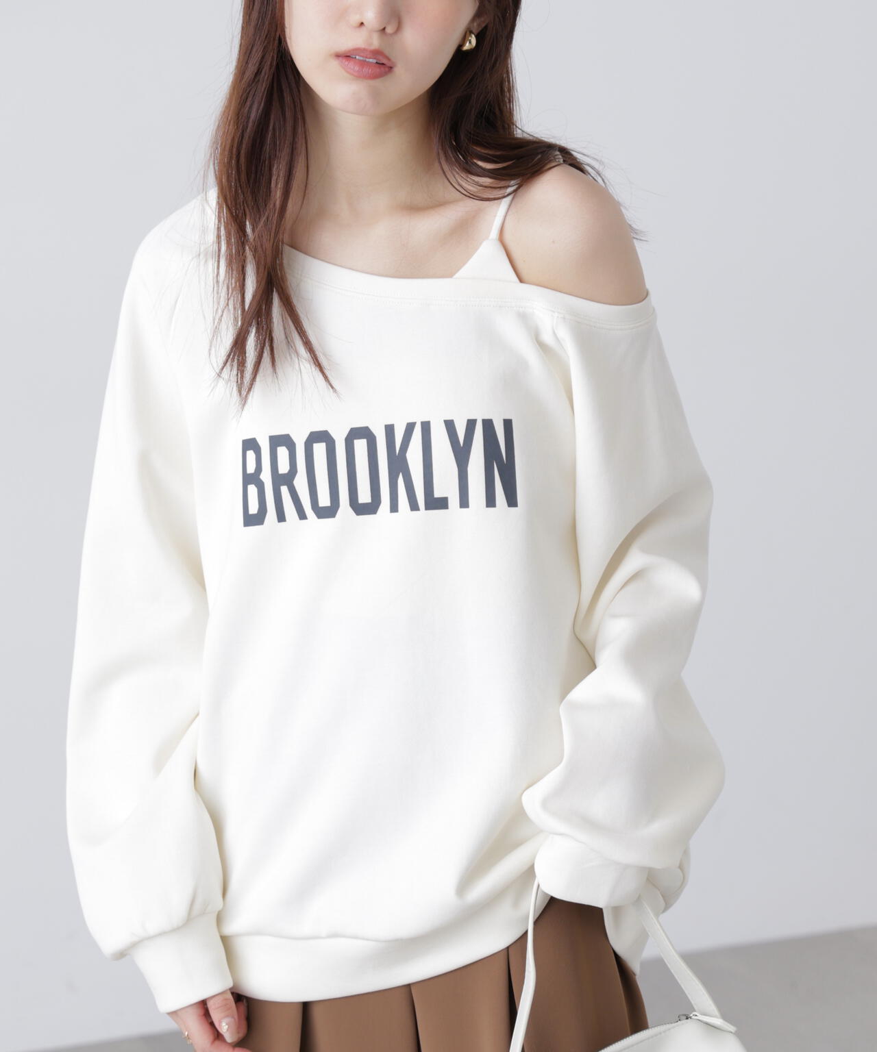 ワンショルロゴプリントスウェット