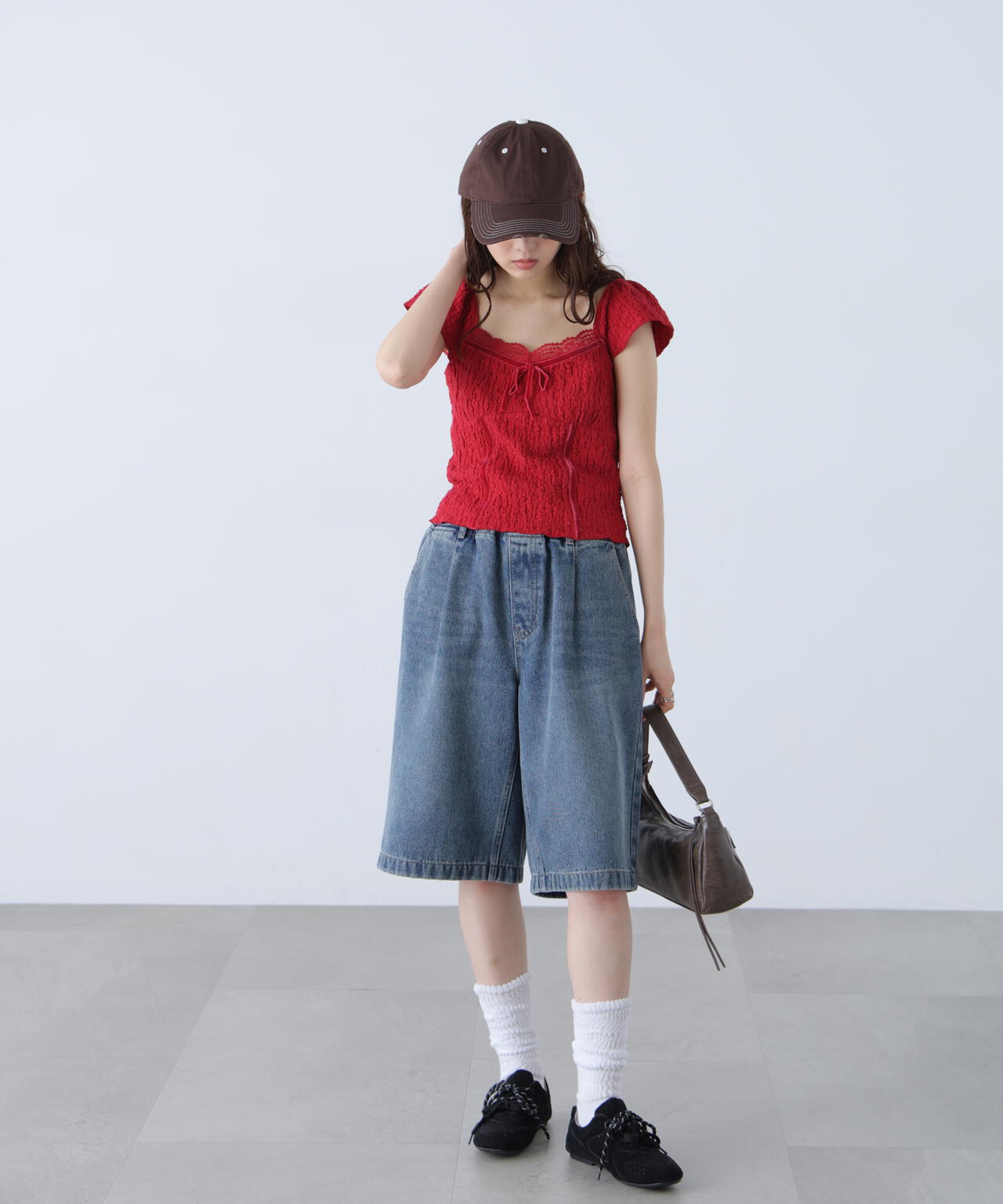 162cm 着用サイズ：FR
