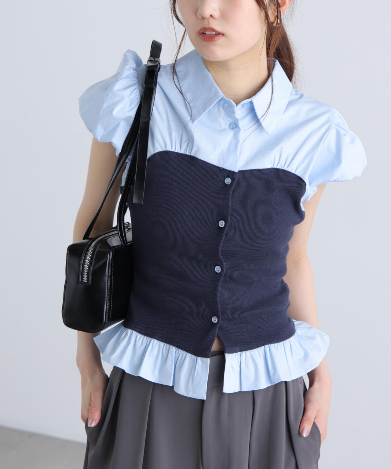 【極美品】FORME ネイビー 半袖 パフスリーブ ブラウス BLANC]半袖パフスリーブブラウス | KOBUNSHA SELECT SHOP | [BLANC