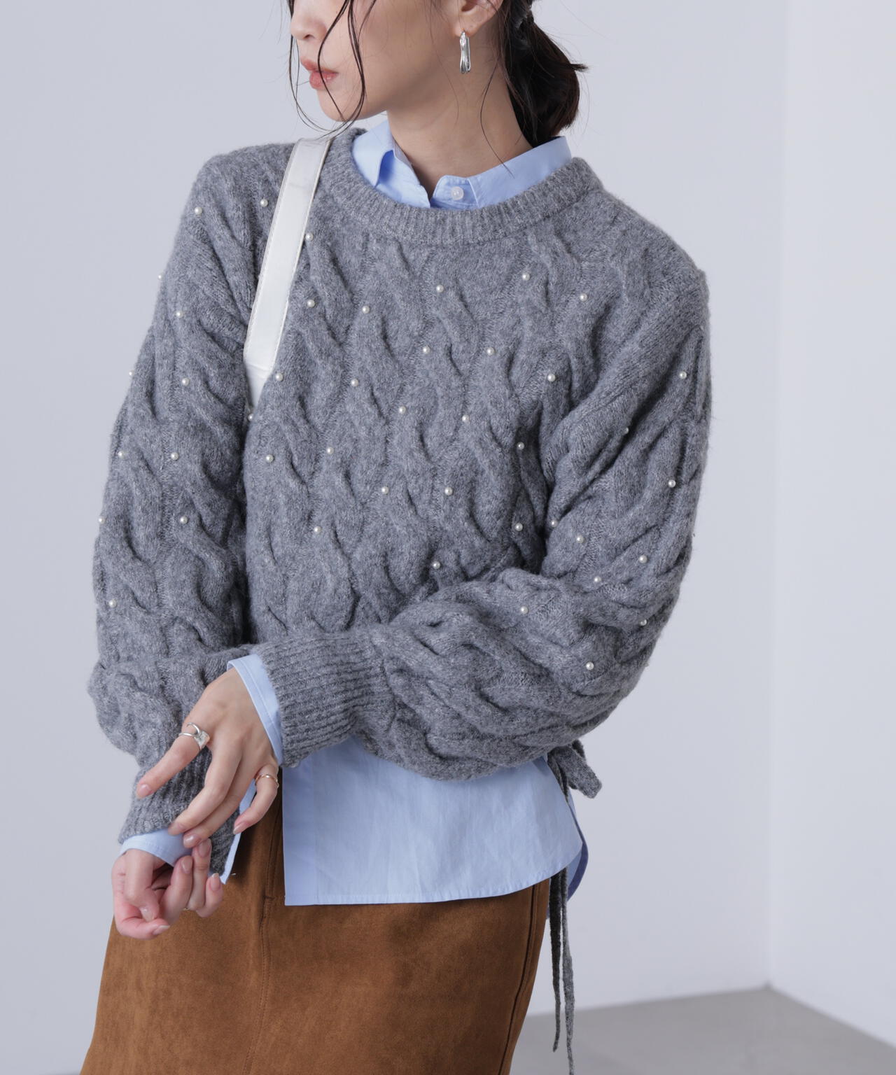 【レッド 追加生産予約】ウエストゴムパールミックスケーブルドロストニット